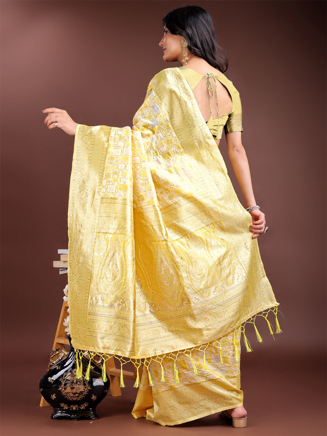 Yellow Linen Cotton Woven Jacquard Designer Ehtnic Partywear Girlie Looks Saree