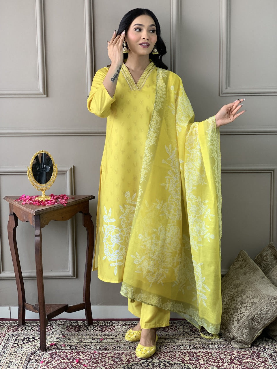 Yellow Rayon Elegant Kurta Pant Set With Print Embroidery Work
