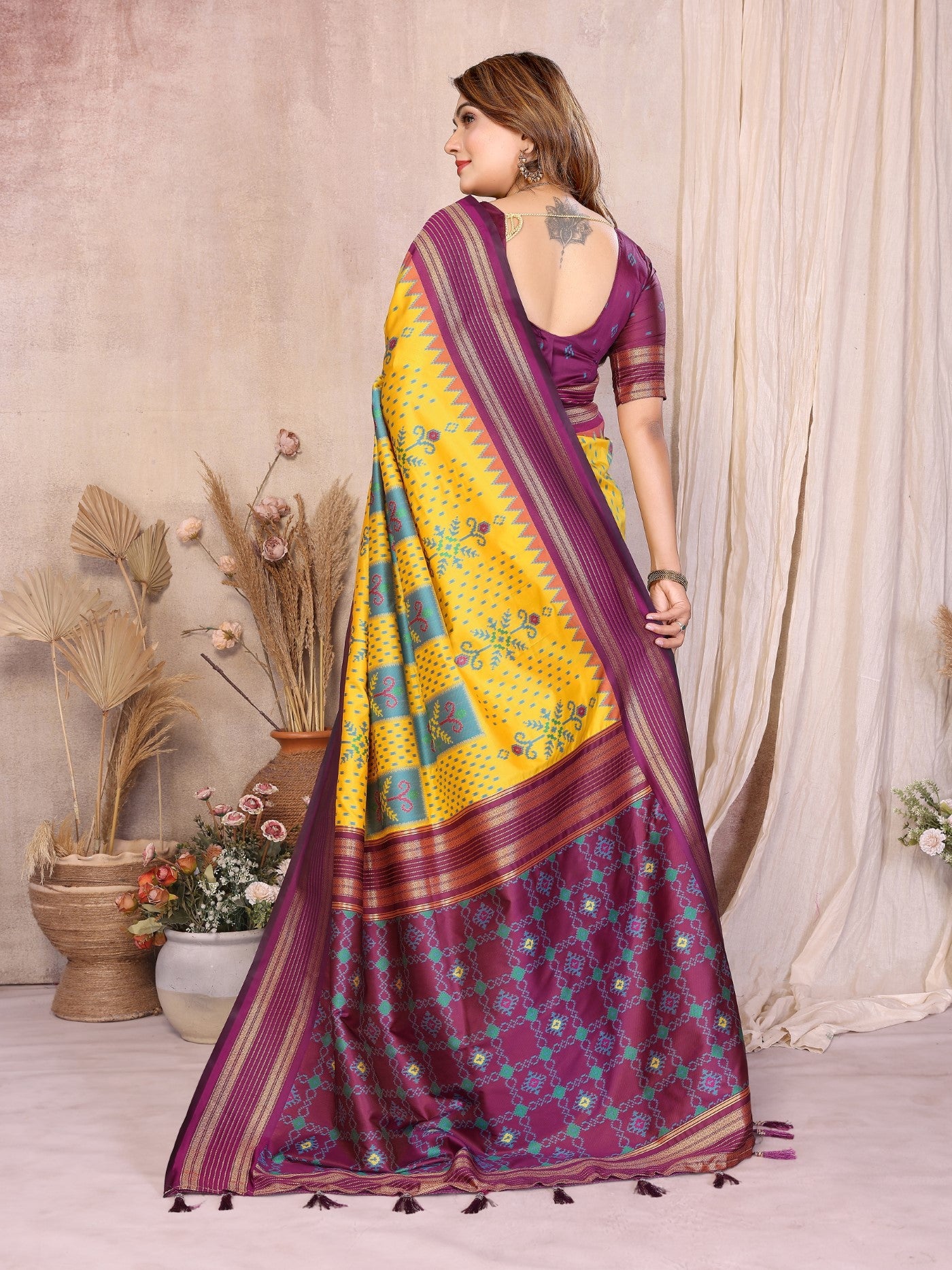 Yellow Soft Silk Saree With Traditional Weaving