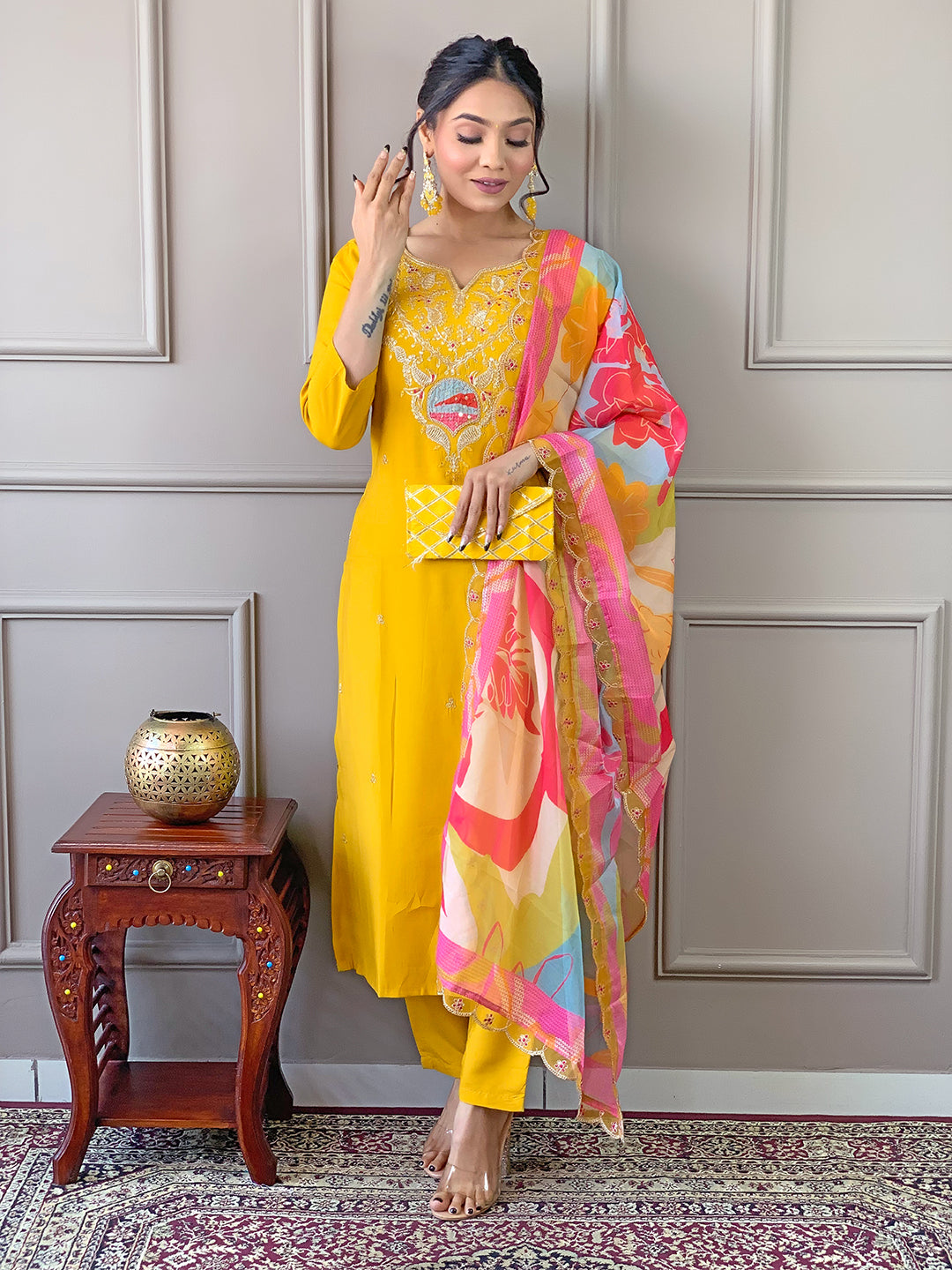 Yellow Viscose Elegant Kurta Pant Set With Print