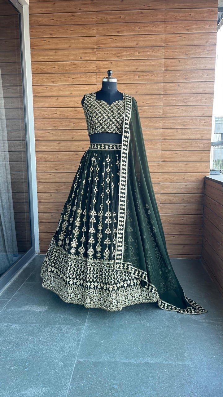 Green Lehenga Choli With Sequins With Jari Embroidery Work
