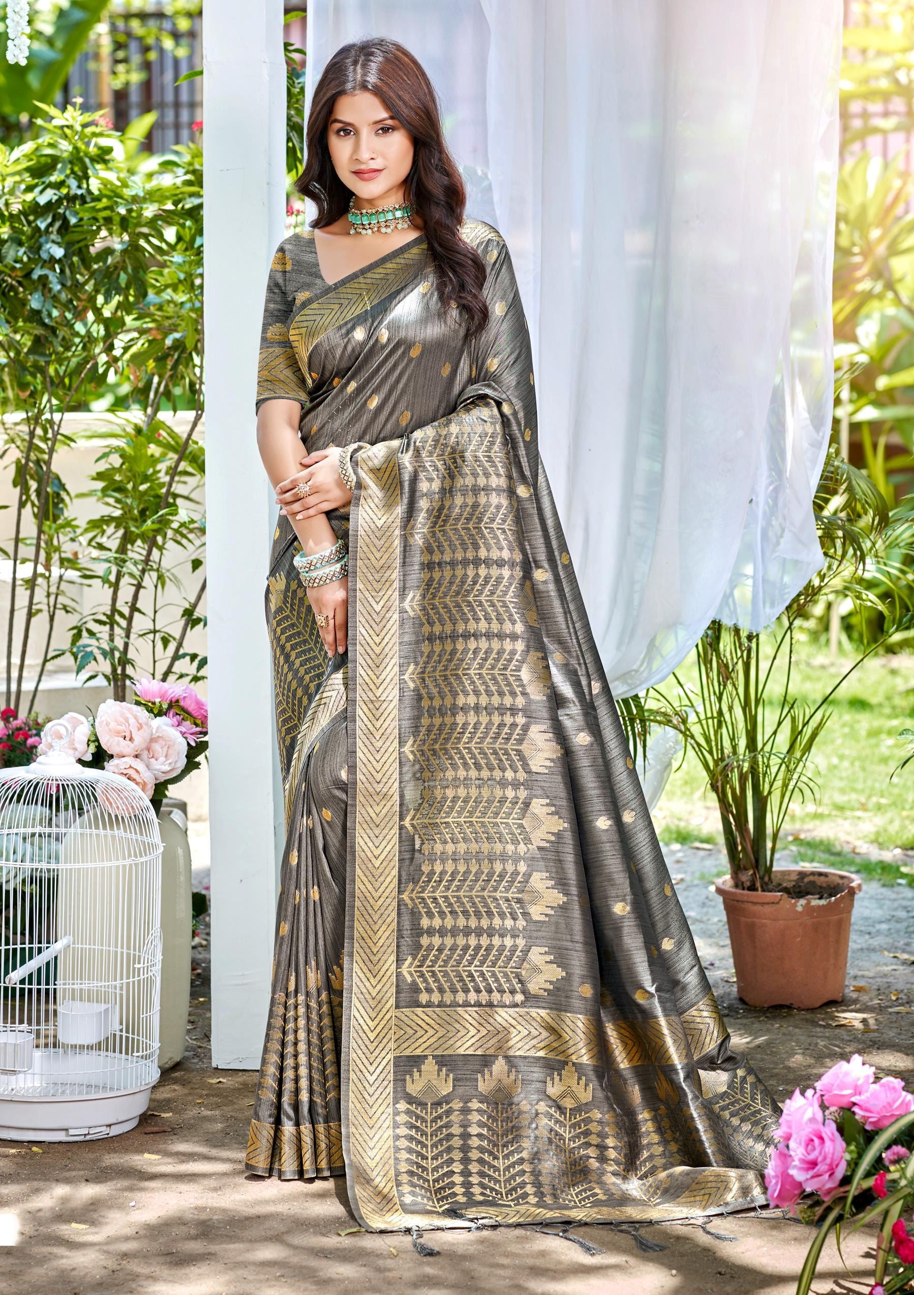 Grey Assam Silk Saree With Classic Drape and Refined Beauty