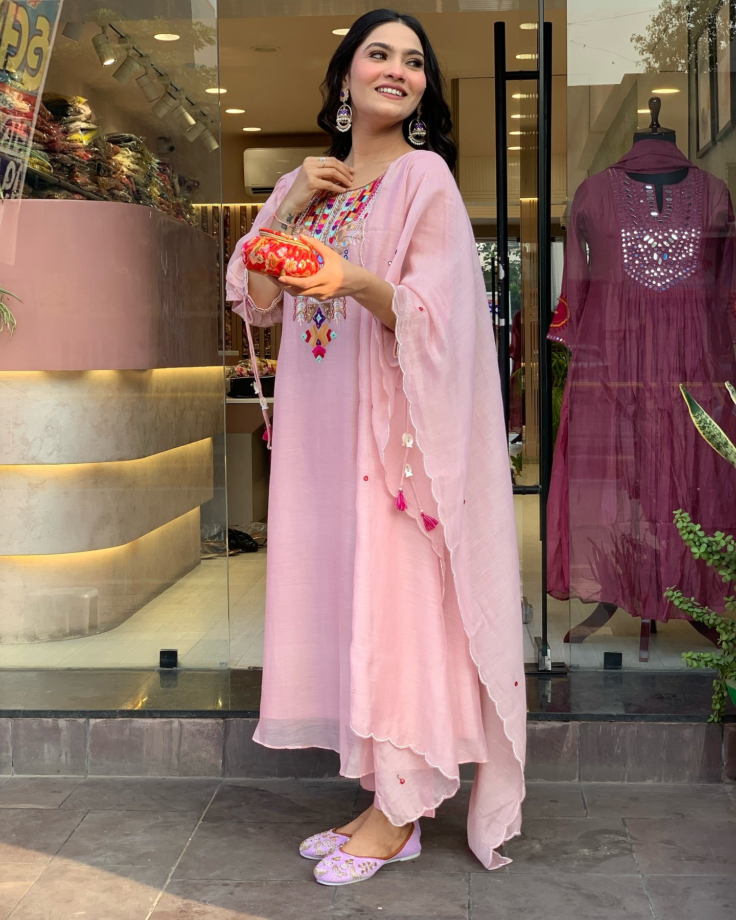 Pink Kurta Pant Set With Heavy Thread Embroidery Work