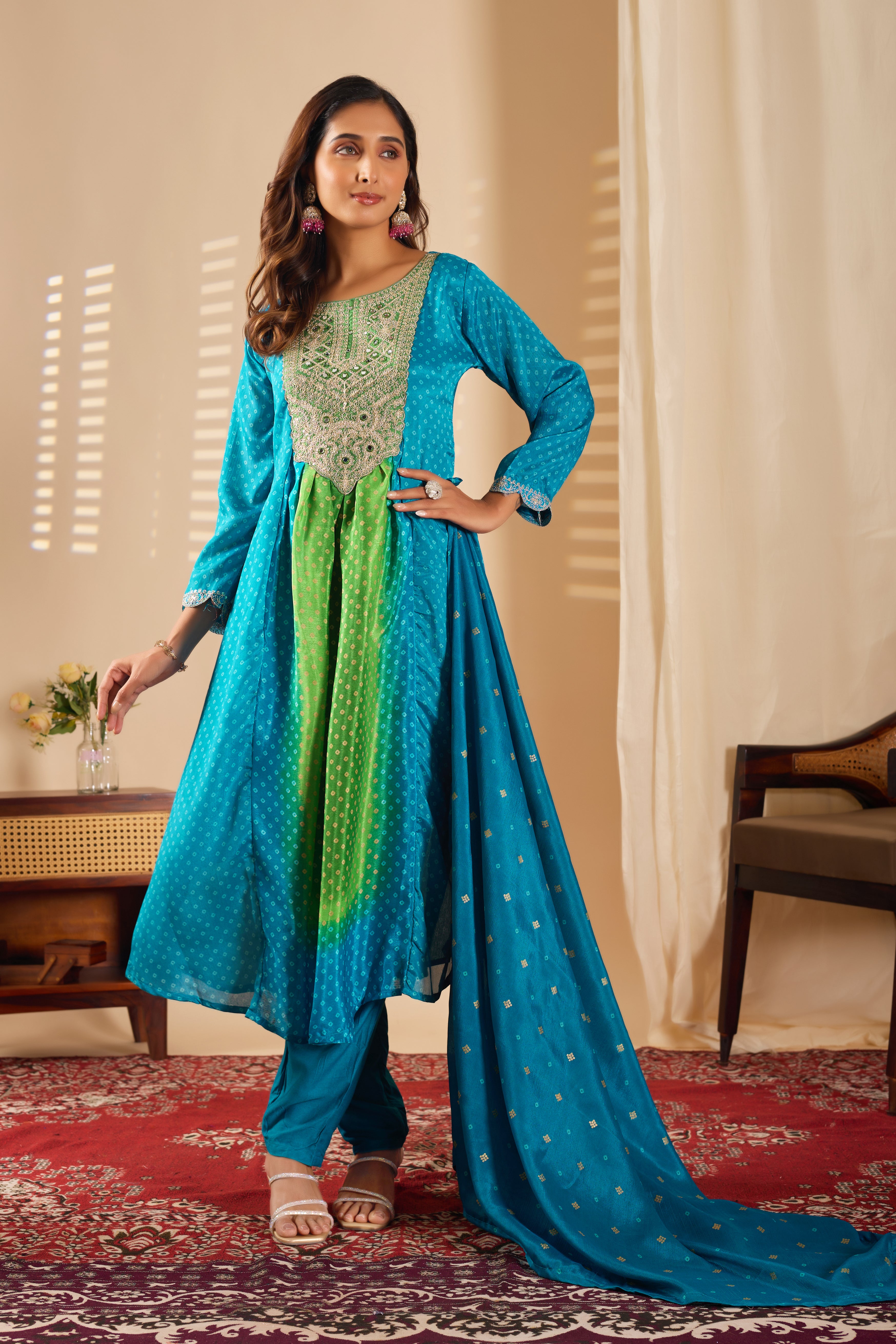 Aqua Blue Chinon Kurta Pant Set With Print With Heavy Thread Embroidered Work
