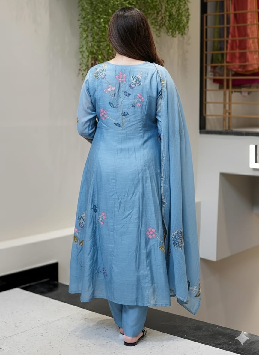 Aqua Blue Viscose Chanderi Kurta Pant Set With Heavy Thread Embroidered Work