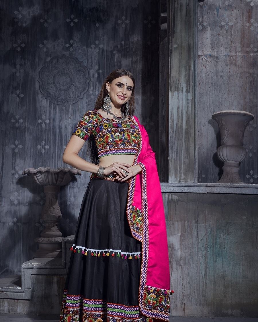 Black And Pink Navratri Chaniya Choli With Gamthi Work And Lace Work