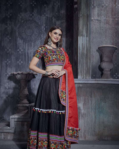 Black And Red Navratri Chaniya Choli With Gamthi Work And Lace Work