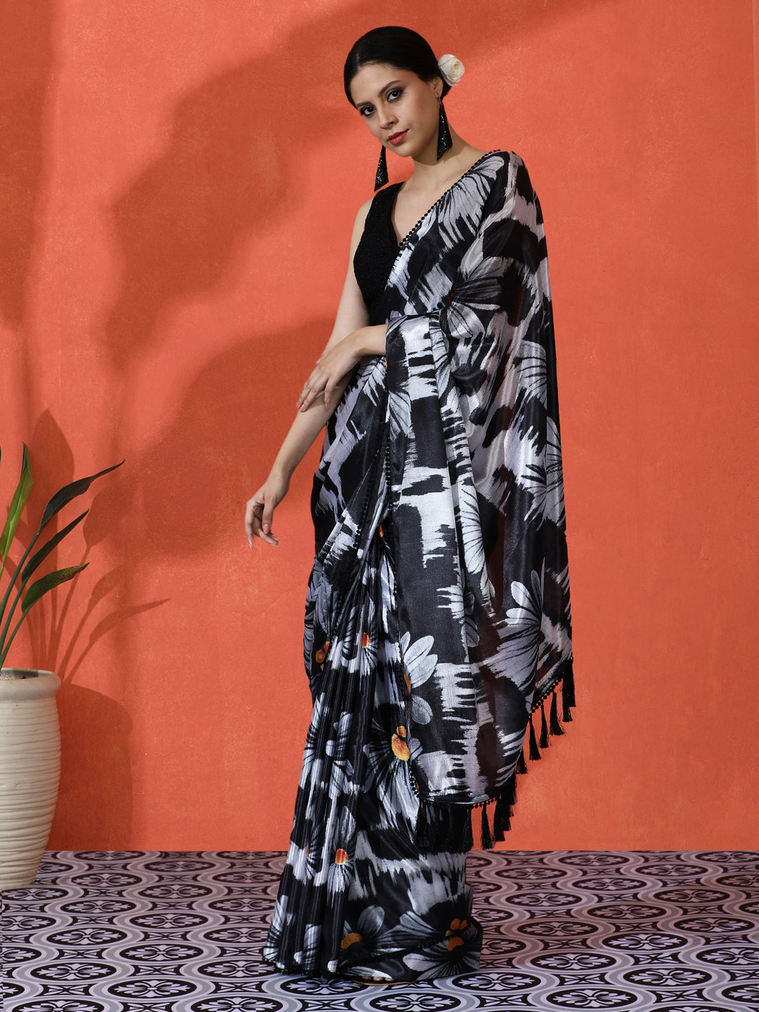 Black Chinon Saree With Beautiful Digital Print For Ceremonial Wear