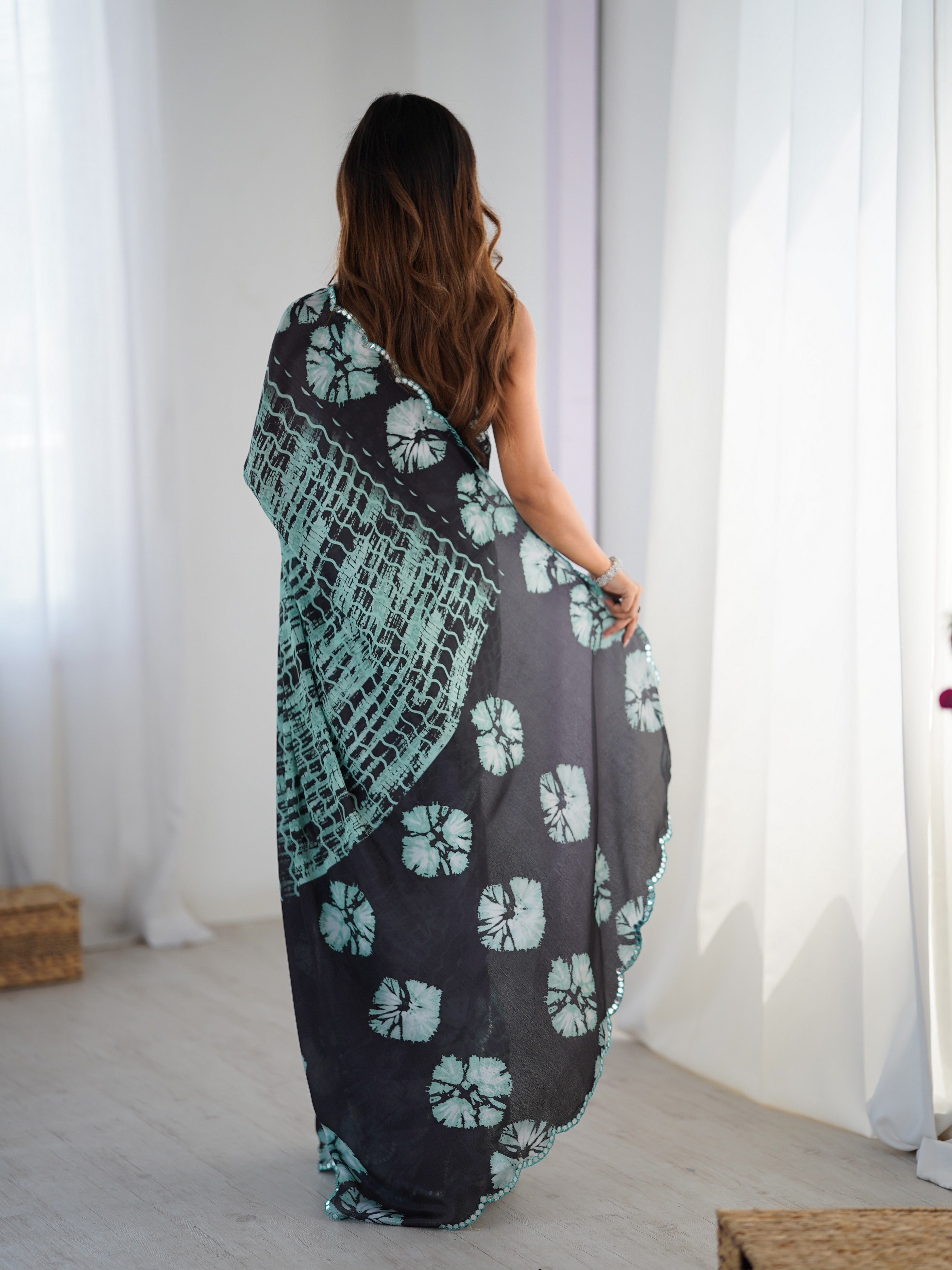 Black Ethnic Partywear Digital Printed Saree With Stylish Cut Border