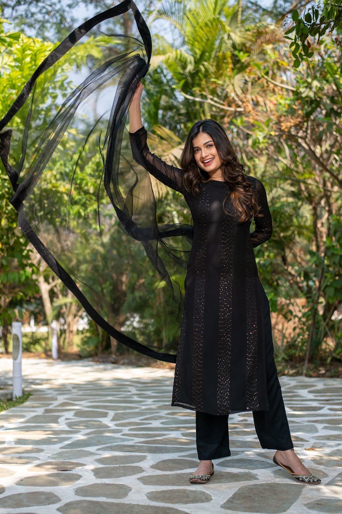 Black Faux Georgette Kurta Pant Set With Thread Embroidered With Sequins Work