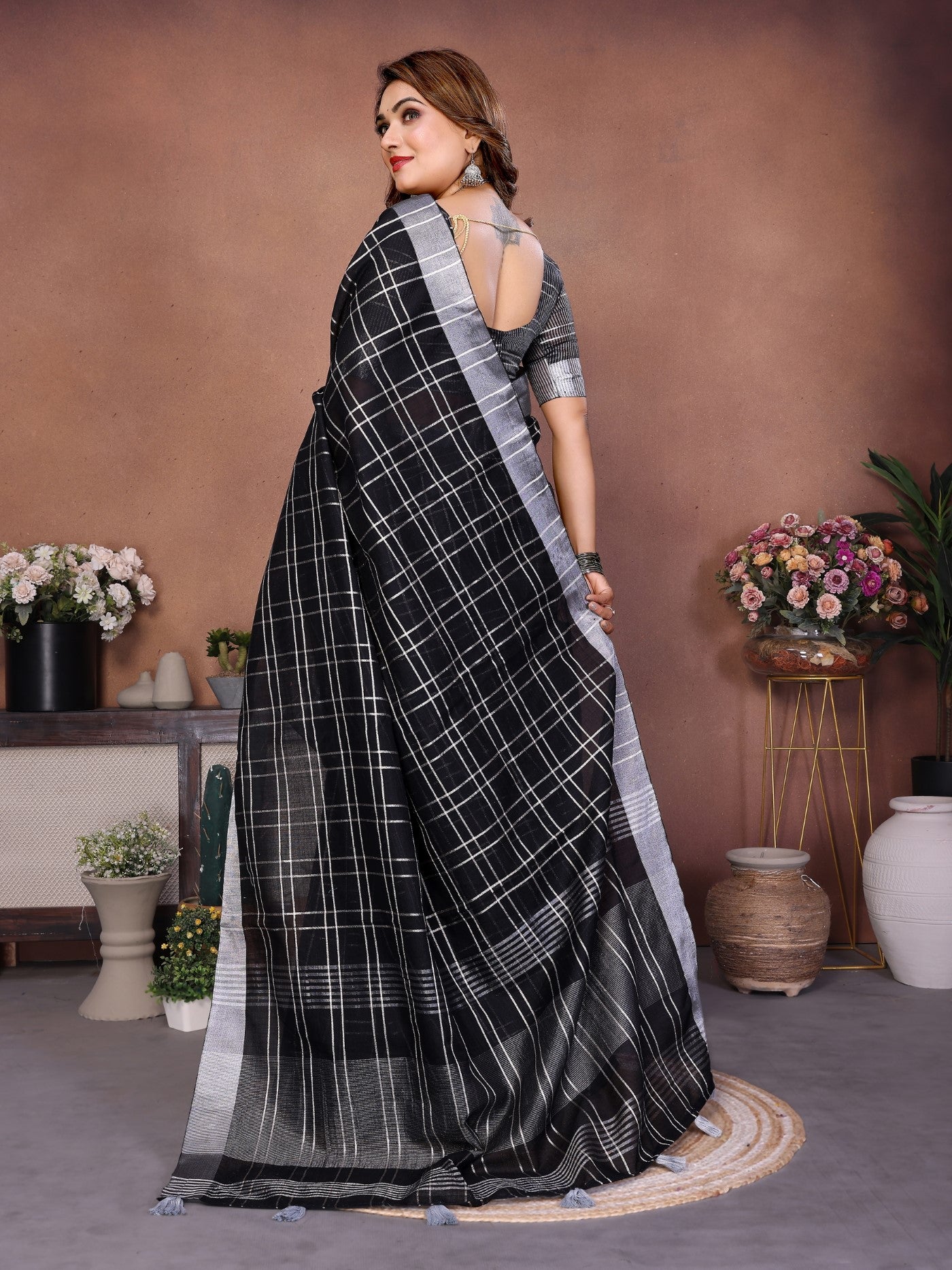 Black Linen Saree With Traditional Weaving