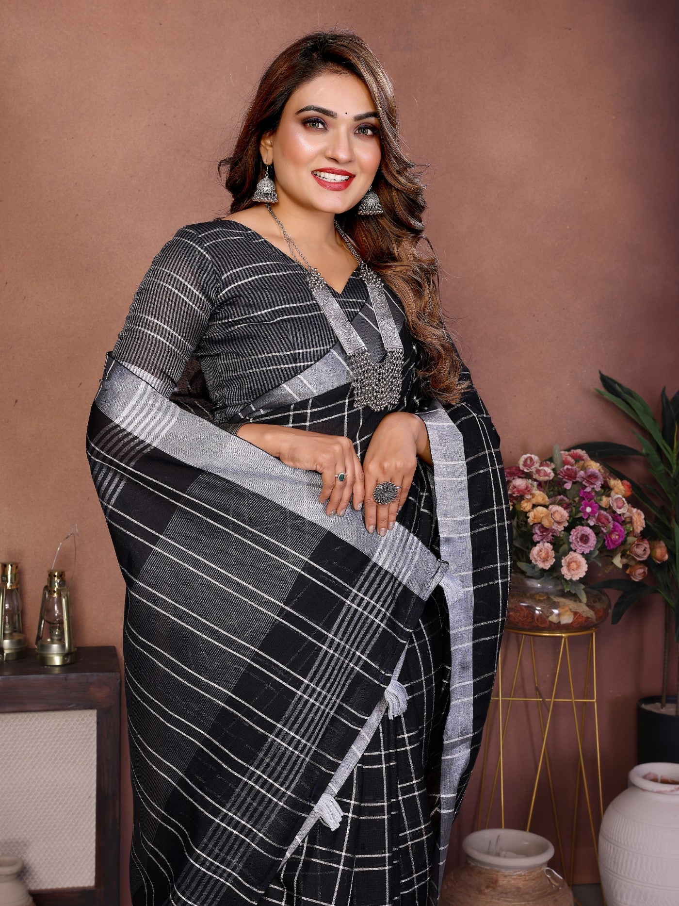 Black Linen Saree With Traditional Weaving