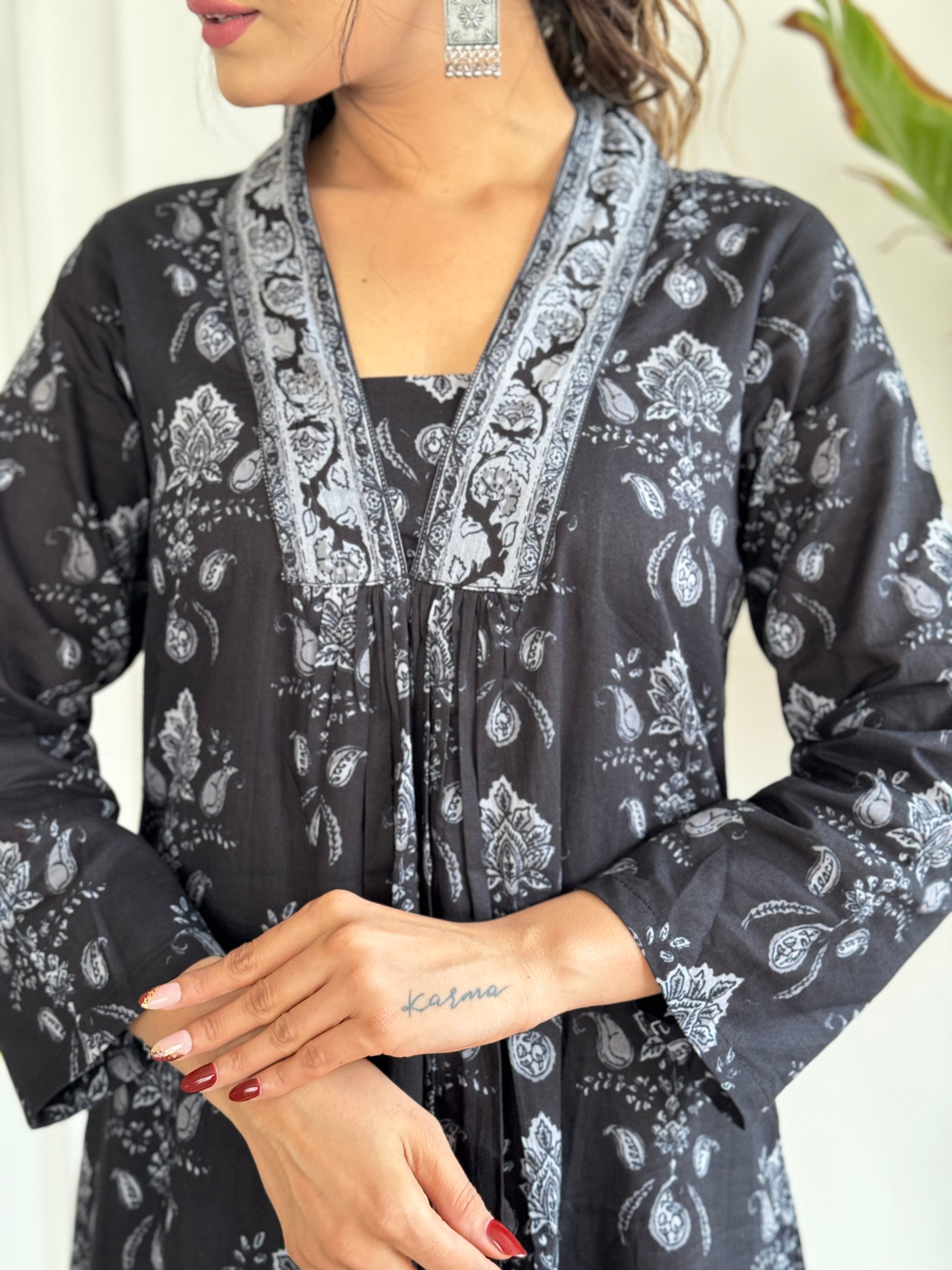 Black Pure Cotton Elegant Kurta Pant Set With Print