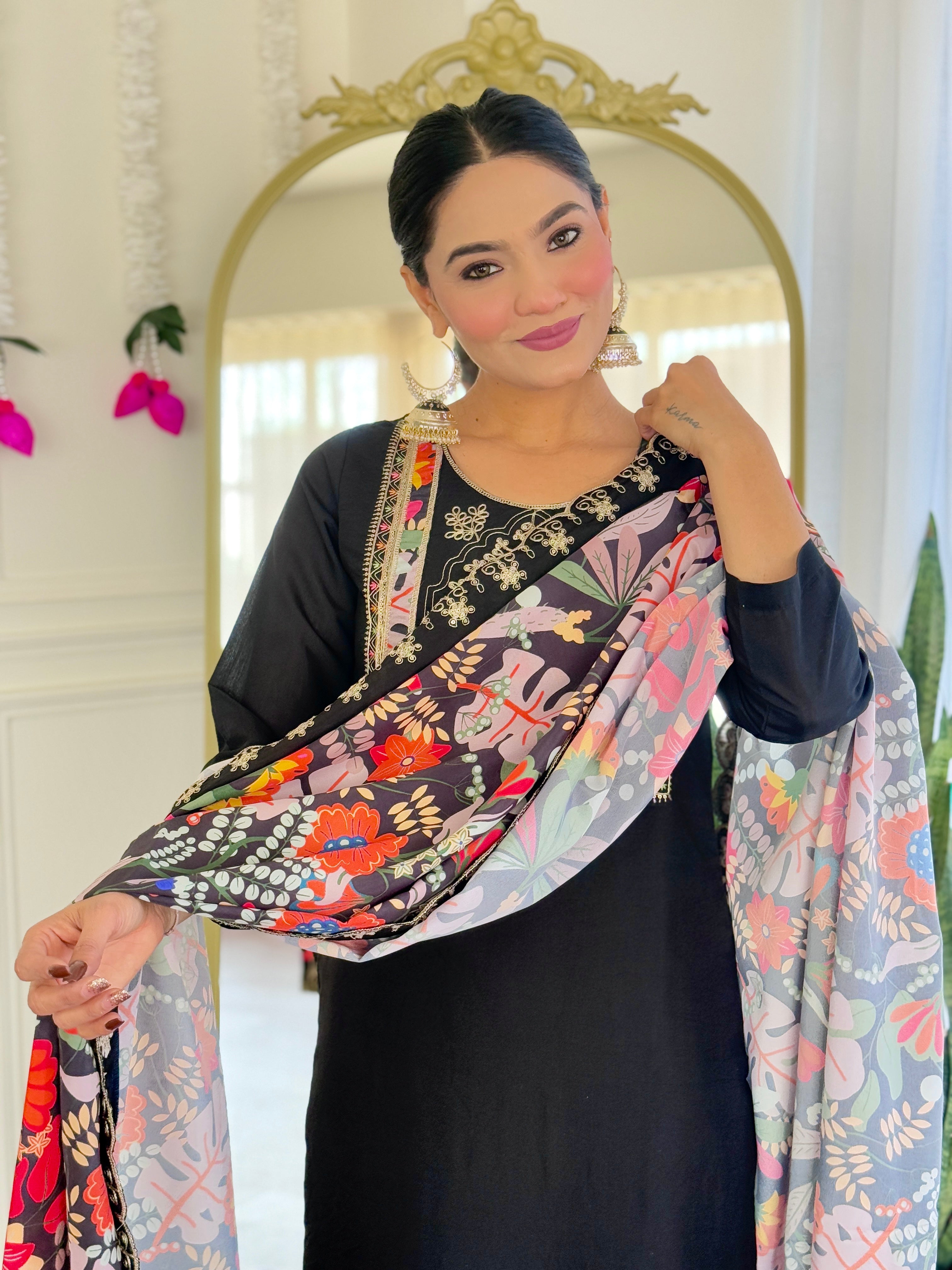 Black Viscose Chanderi Kurta Pant Set With Embroidery Work