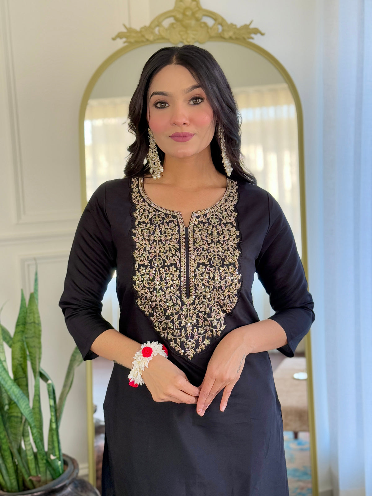 Black Viscose Elegant Kurta Pant Set With Embroidery Work