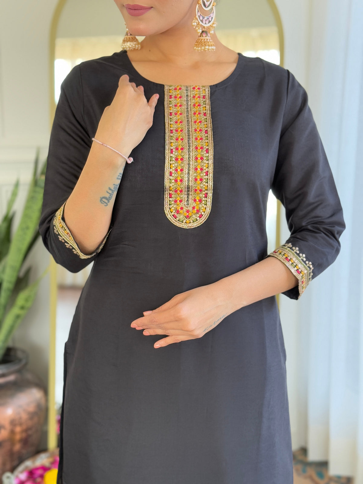 Black Viscose Elegant Kurta Pant Set With Embroidery Work