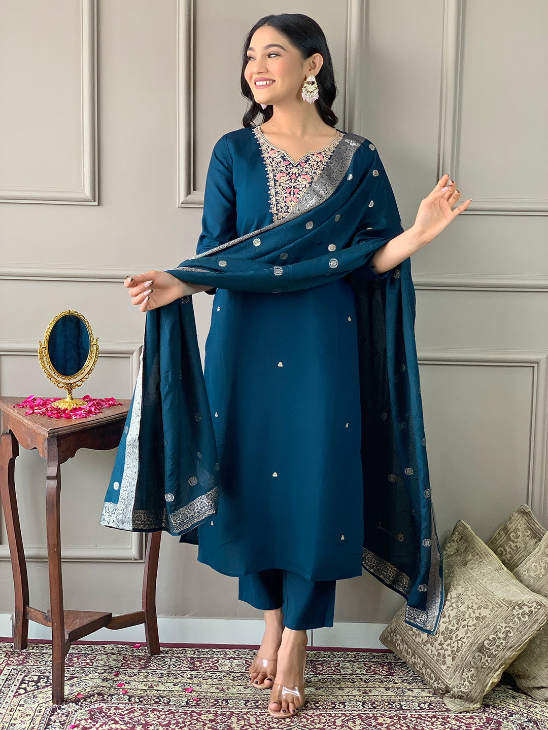 Blue Chanderi Elegant Kurta Pant Set With Embroidery Work
