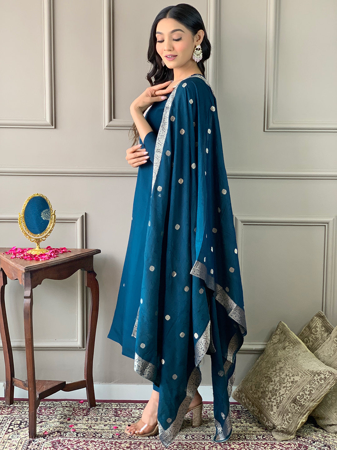 Blue Chanderi Elegant Kurta Pant Set With Embroidery Work