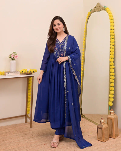Blue Chanderi Silk Kurta Pant Set With Heavy Thread Embroidery Work