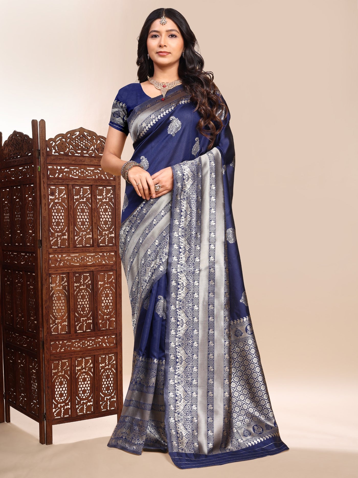 Blue Lichi Silk Saree With Traditional Weaving