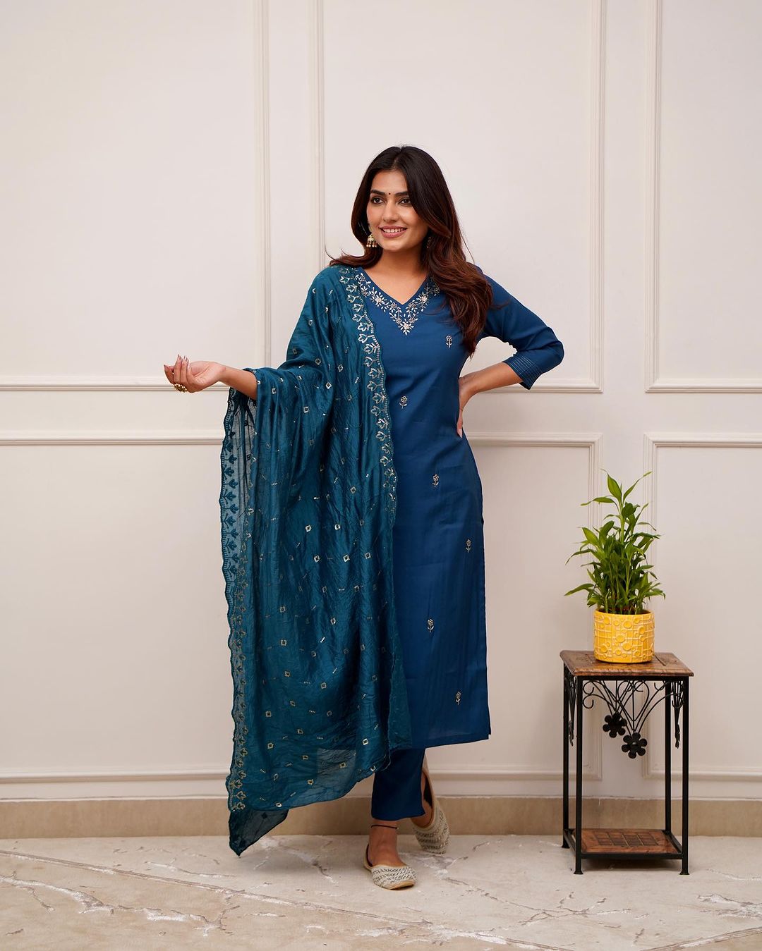 Blue Viscose Chanderi Kurta Pant With Heavy Thread Embroidery Work With Sequins Work
