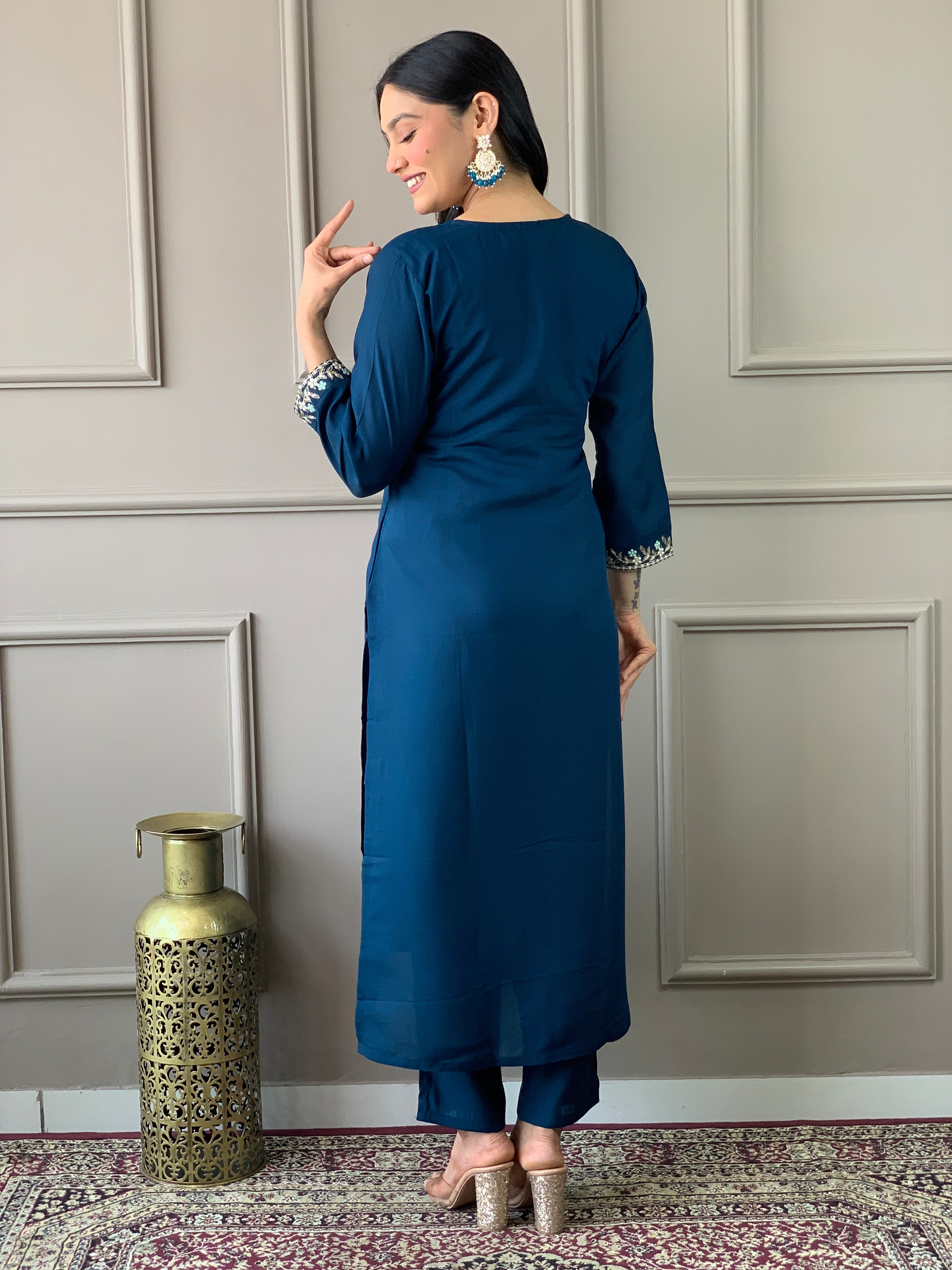 Blue Viscose Chanderi Kurta Pant With Heavy Thread Embroidery Work