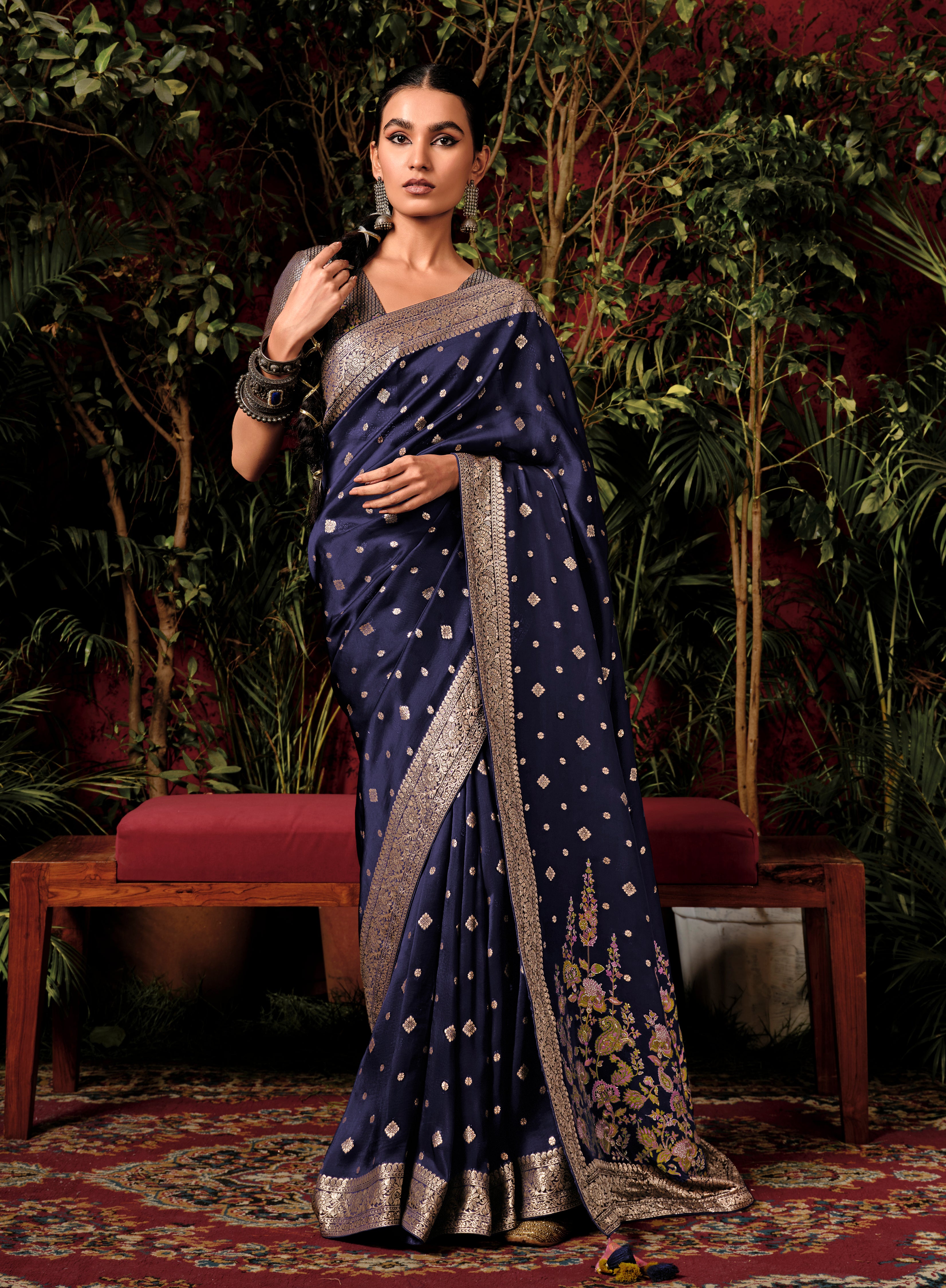 Blue Viscose Silk Saree With  Jacquard Woven Work