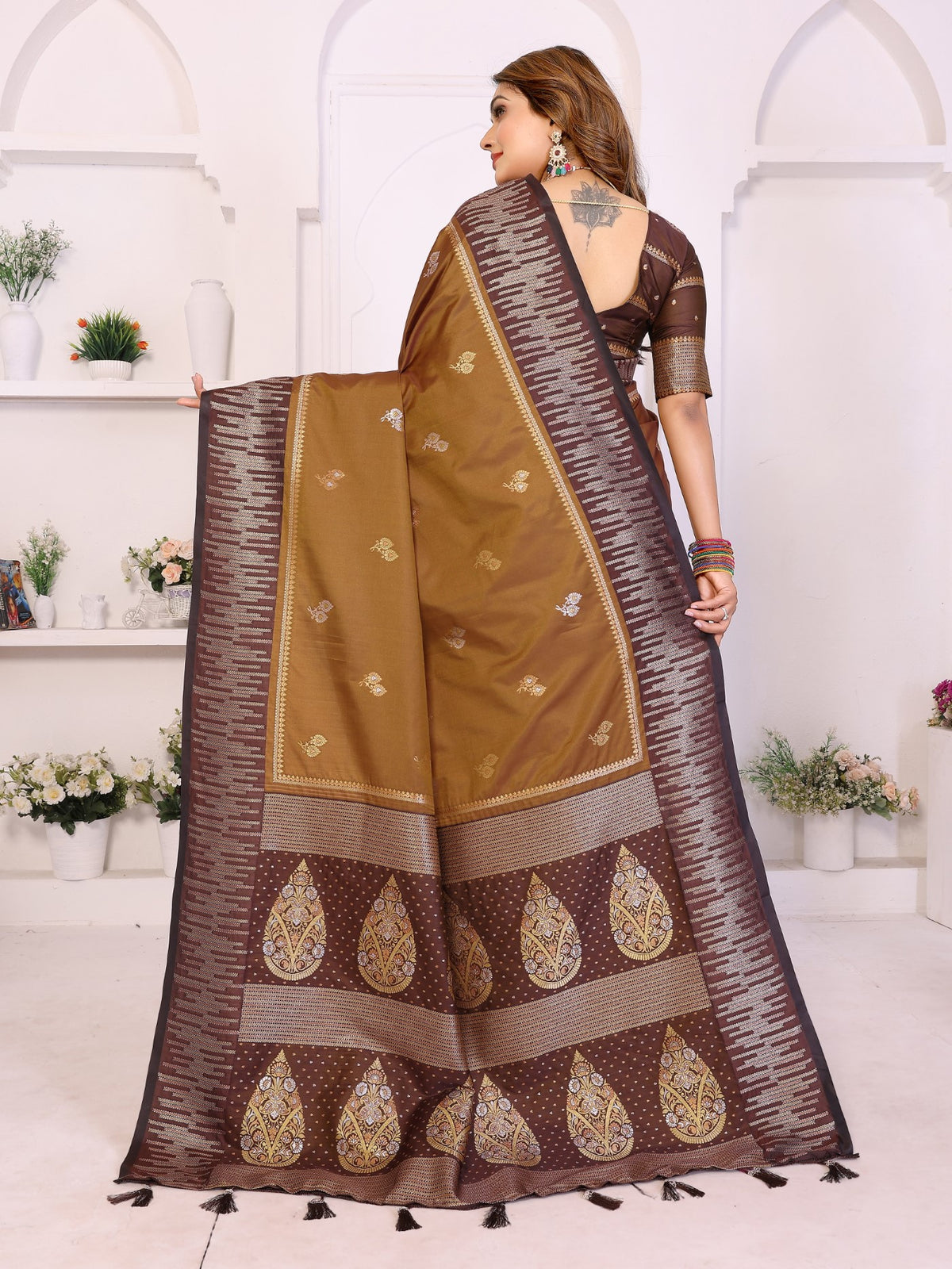 Brown South Soft Silk Saree With Traditional Zari Weaving