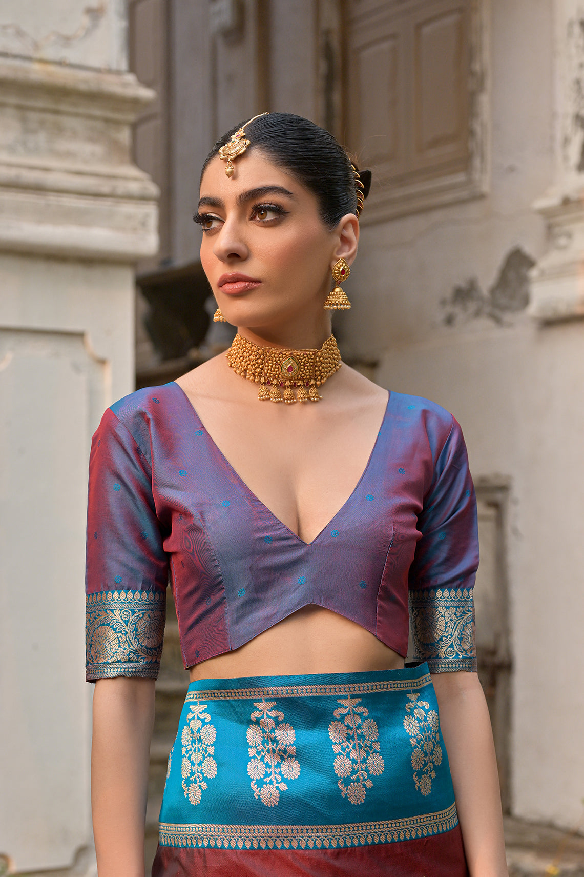 Coffee Kanchi Silk Saree with Leaf Design and Contrast Pallu