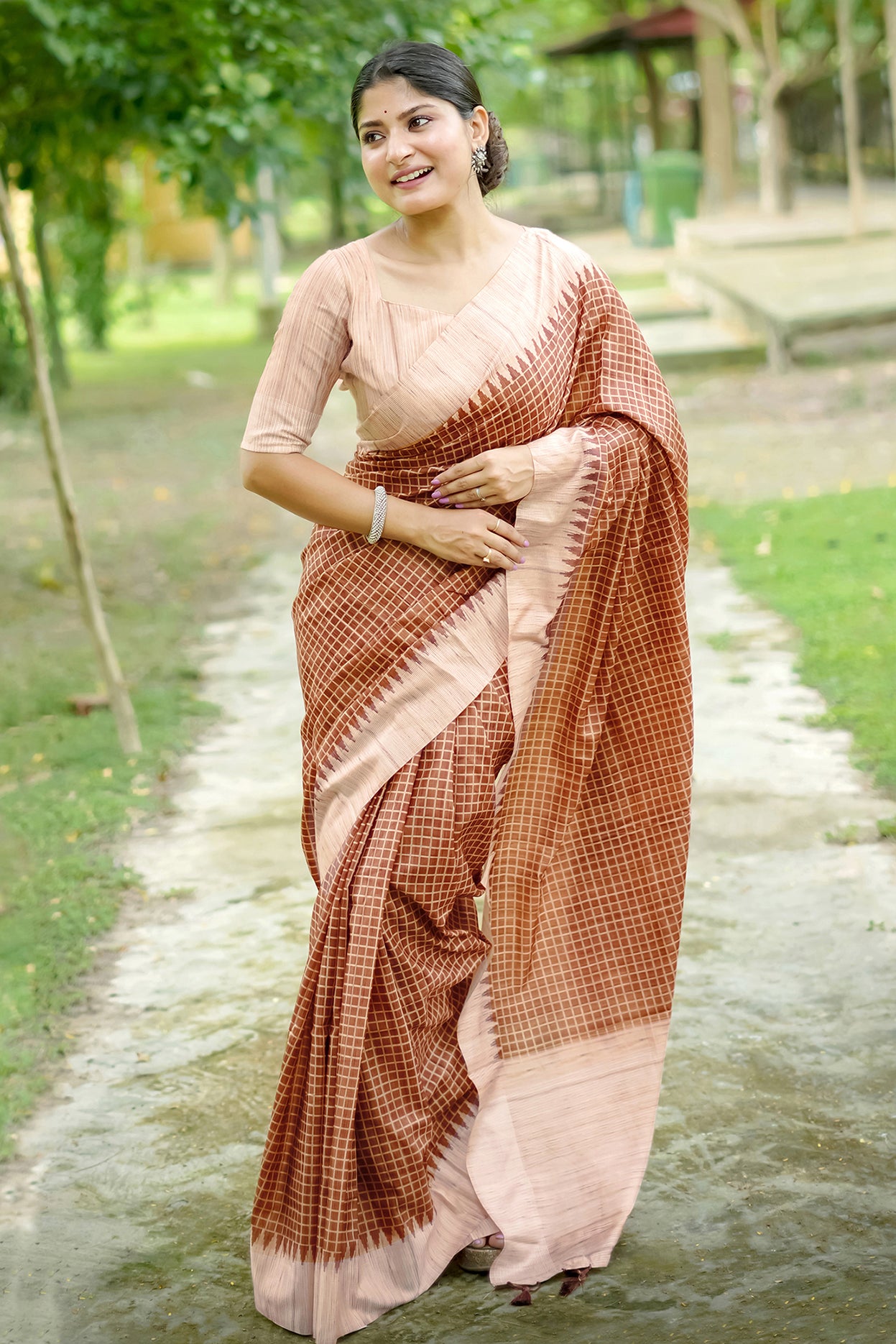 Coffee Tussar Silk Saree with Checks and Contrast Pallu