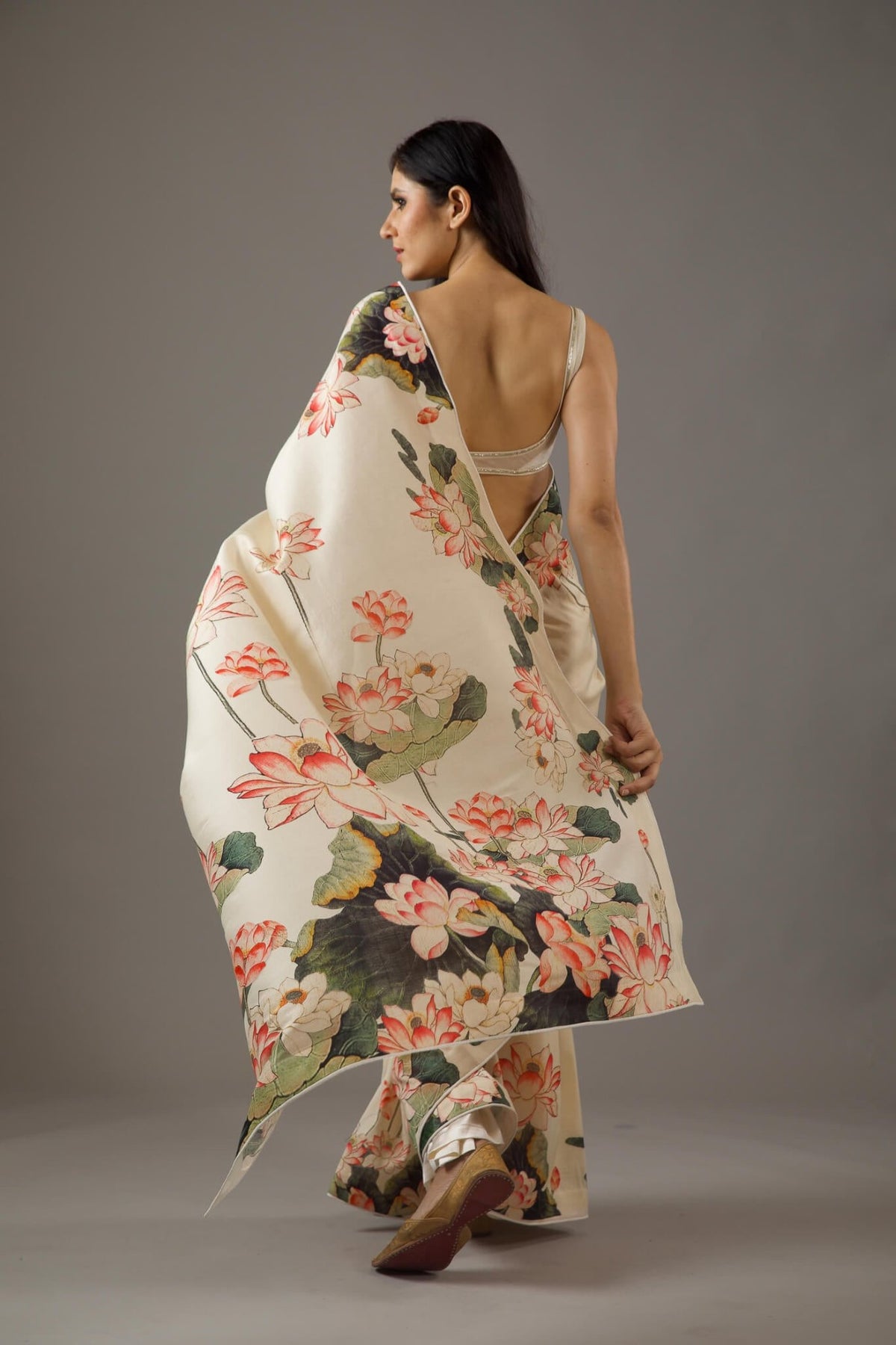 Cream Bright Moss Saree With Printed