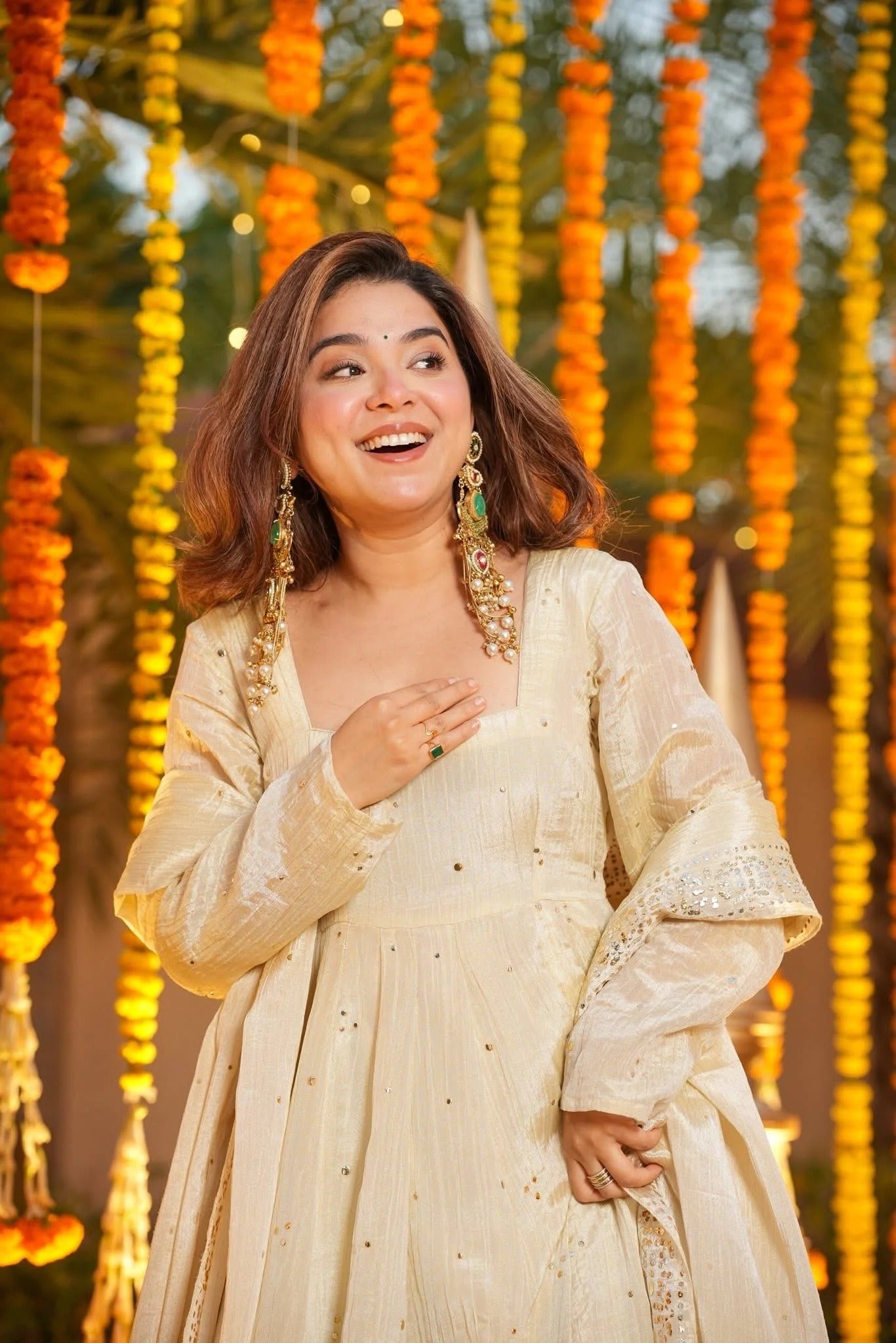 Cream Chinon Kurta With Palazzo Set With Heavy Thread Embroidery Work