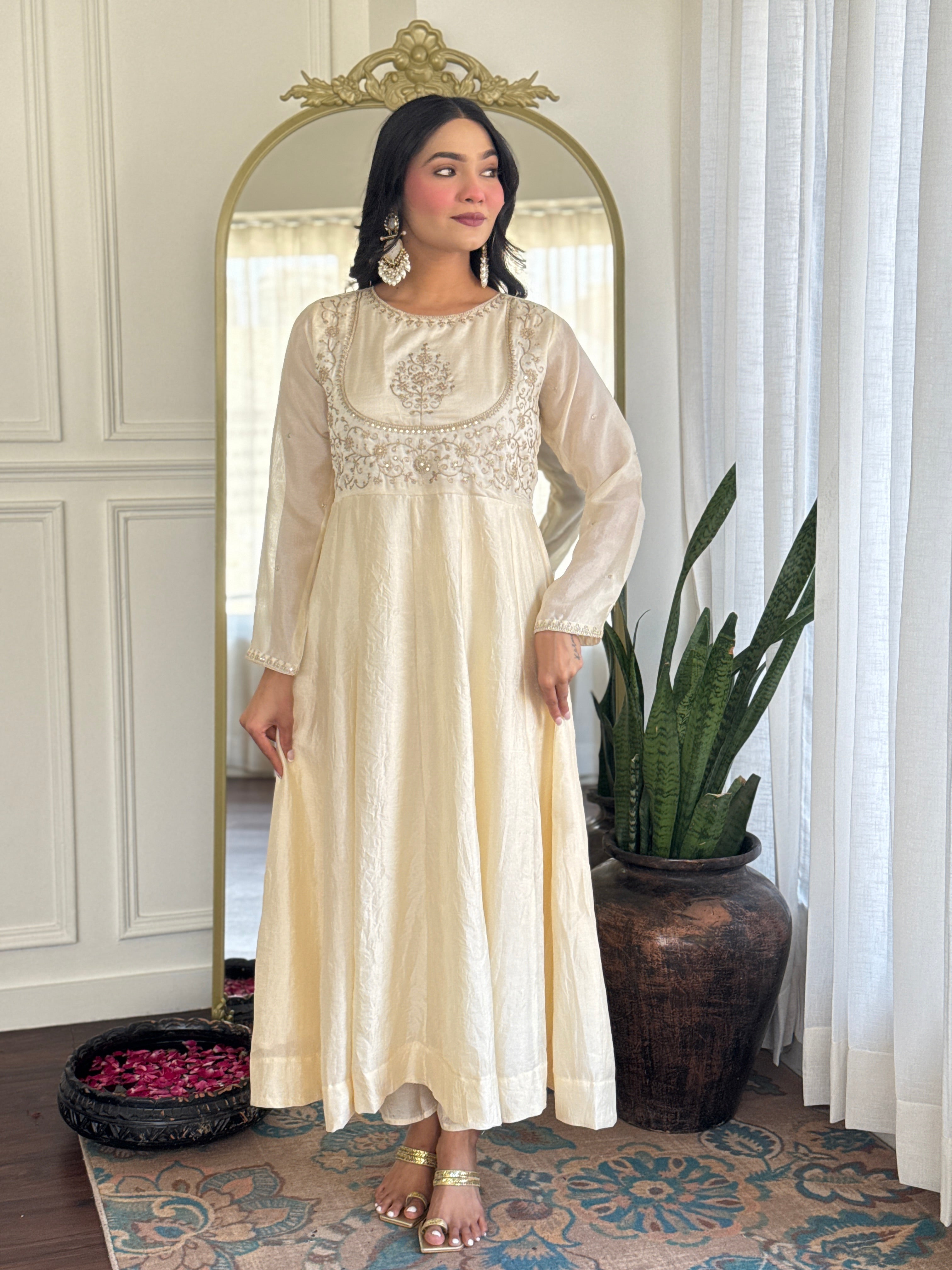 Cream Kurta Pant Set With Heavy Thread Embroidery Sequins Work