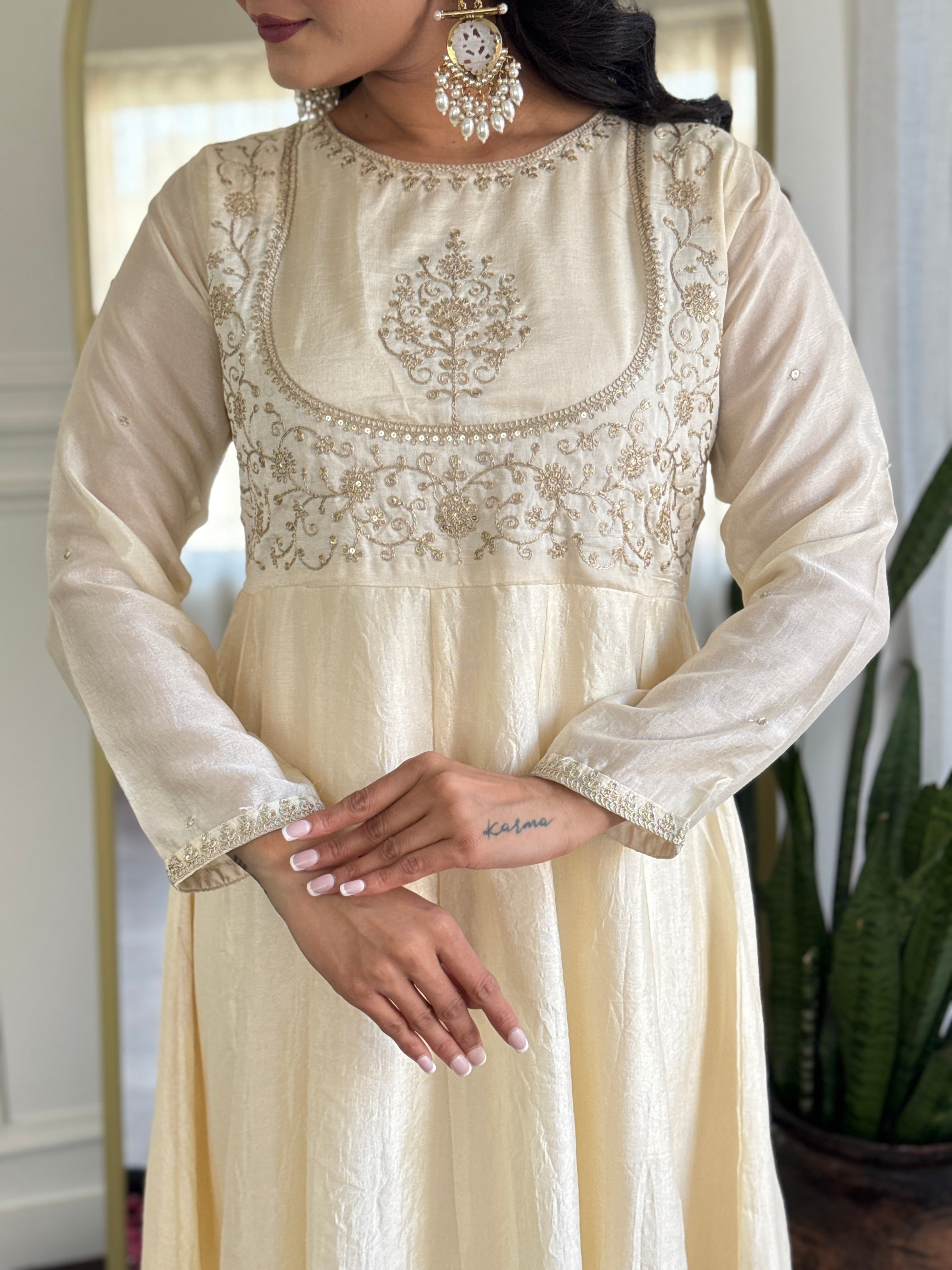 Cream Kurta Pant Set With Heavy Thread Embroidery Sequins Work