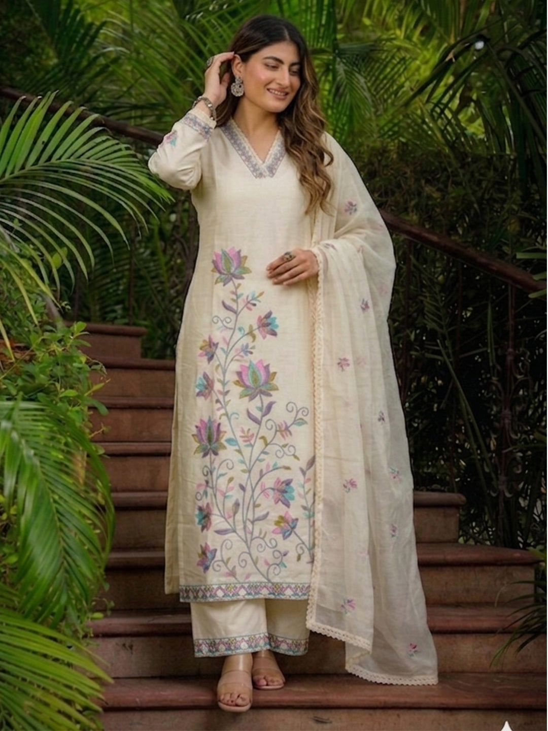 Cream Pure Cotton Kurta Pant Set With Heavy Thread Embroidery Work