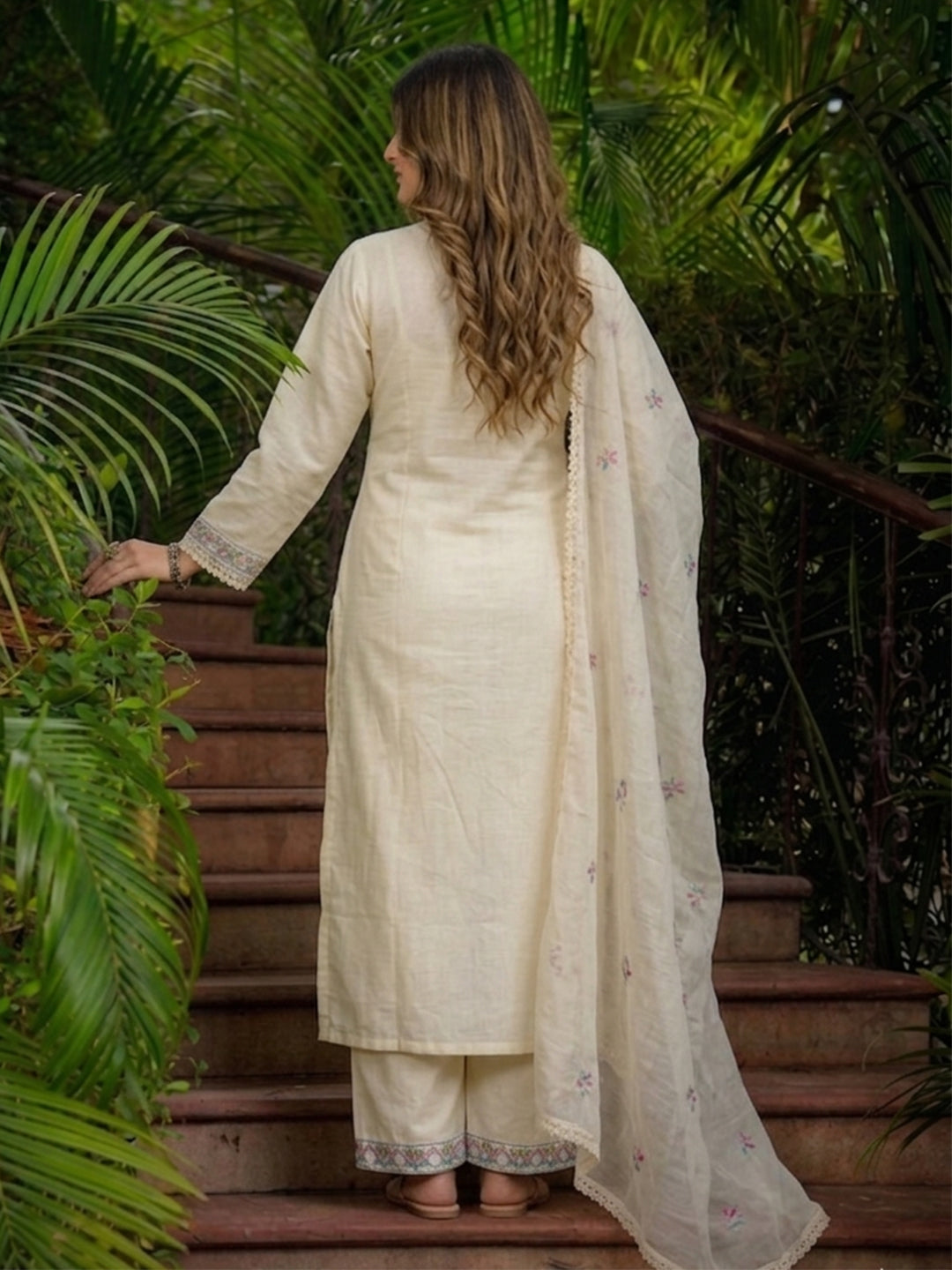 Cream Pure Cotton Kurta Pant Set With Heavy Thread Embroidery Work
