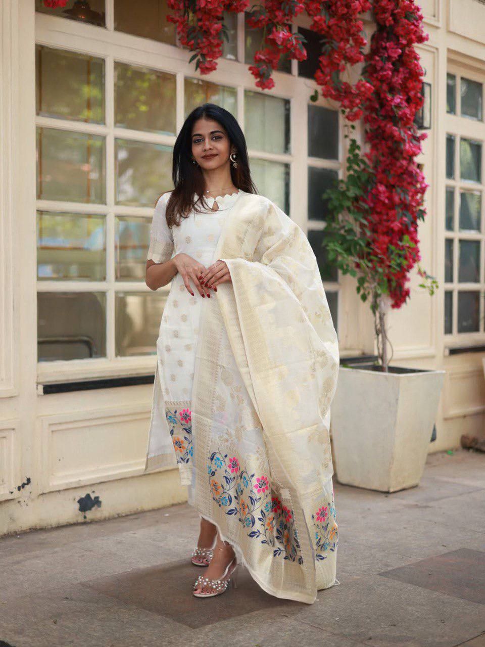 Cream Pure Viscose Jacquard Kurta Pant Set With Heavy Thread Embroidered Work With Printed Dupatta