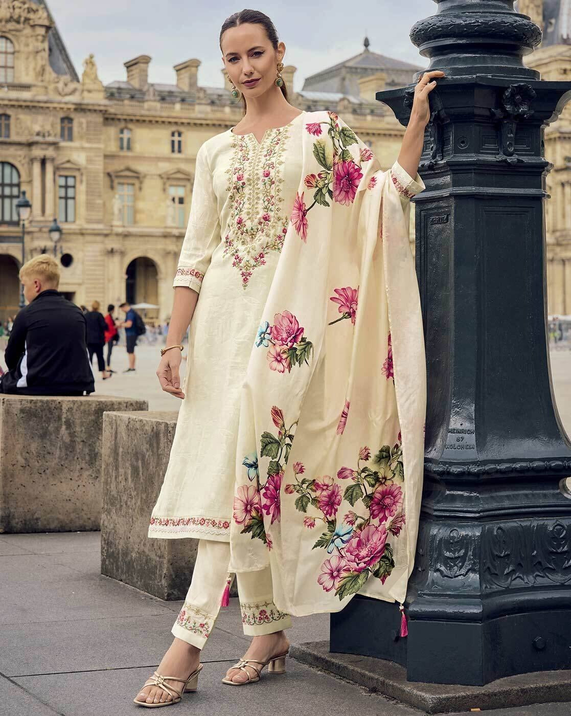 Cream Pure Viscose Jacquard Kurta Pant Set With Heavy Thread Embroidered Work With Printed Dupatta