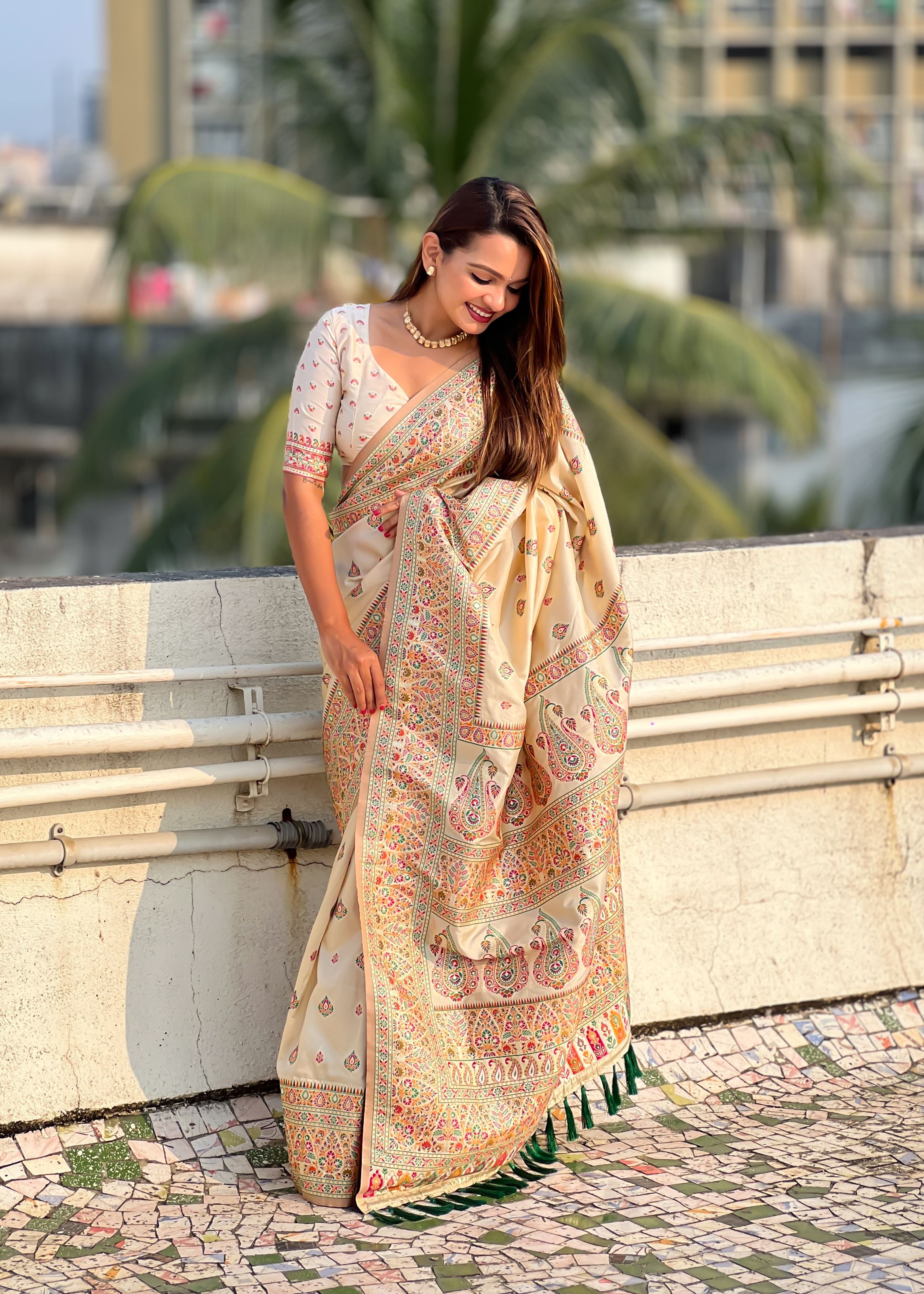 Cream Silk Blend Saree With Meenakari Kashmiri woven Work