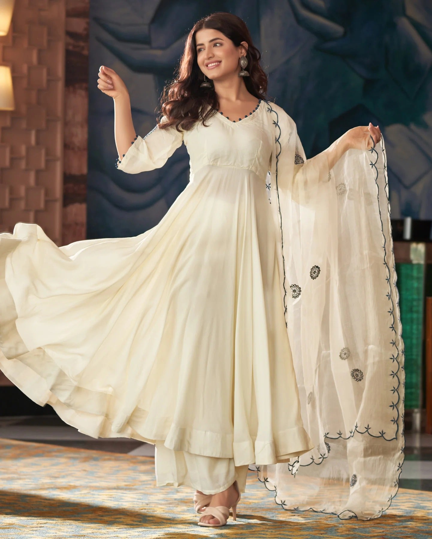 Cream Vichitra Silk Kurta Pant Set With Heavy Thread Embroidery Work On Sleeve