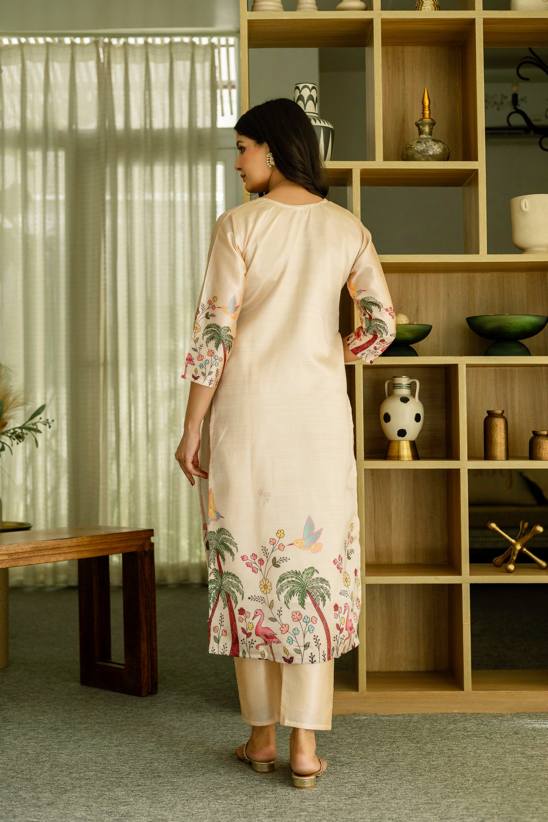 Cream Vichitra Silk Kurta Pant Set With Thread Embroidered With Print & Beads Work