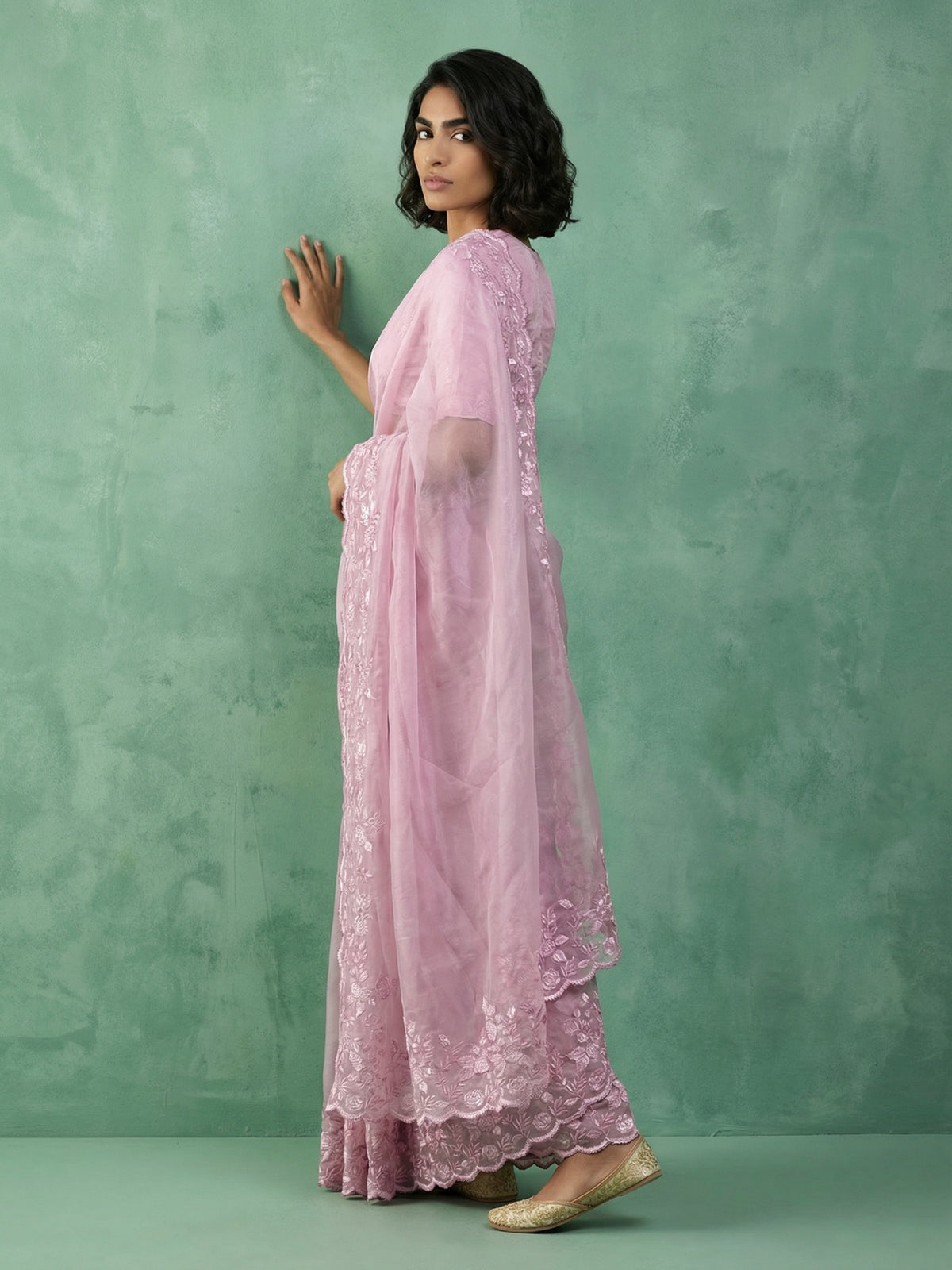 Elegant Pink Chanda Silk Saree with Thread Flower Cut Work