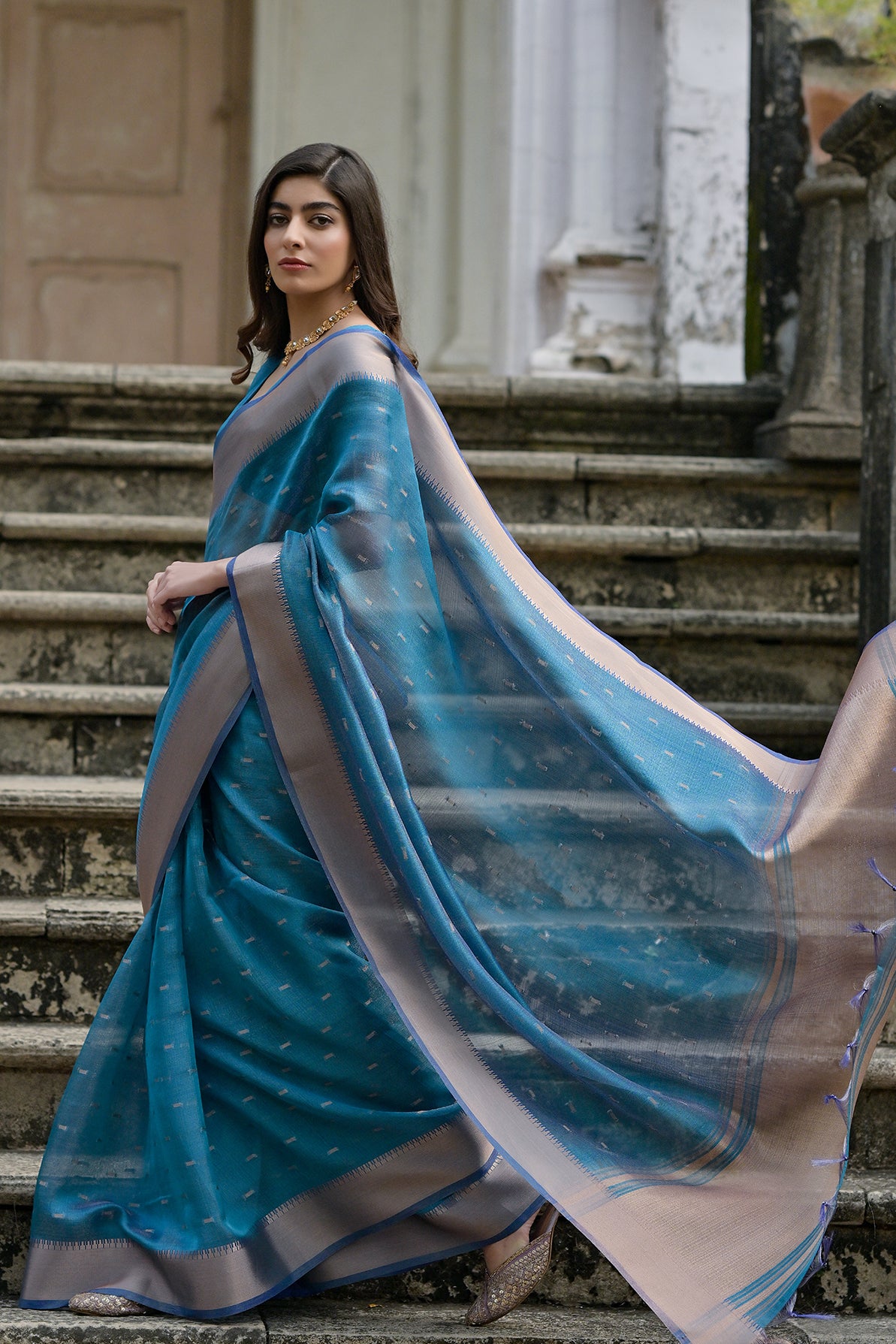 Firozi Soft Tussar Silk Saree with Butti and Zari Pallu