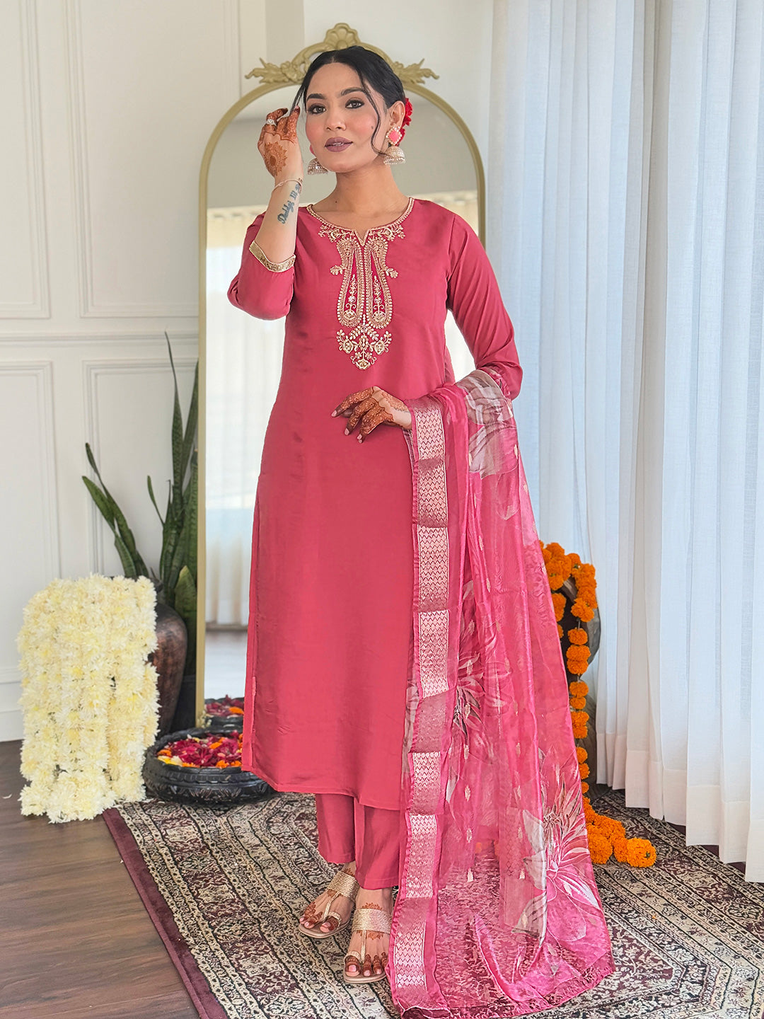 Gajri Chanderi Elegant Kurta Pant Set With Embroidery Work