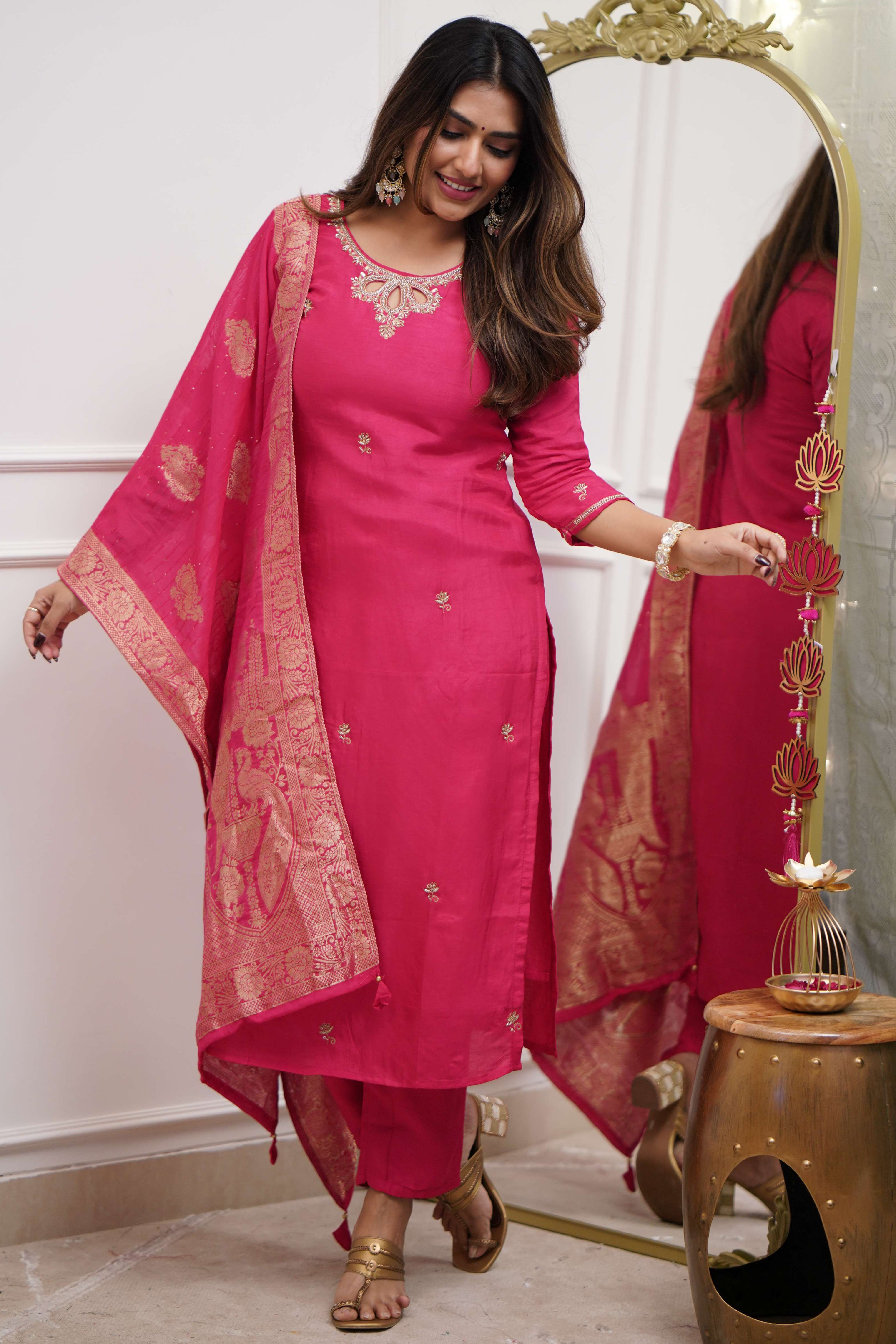 Gajri Kurta Pant Set with Heavy Thread Embroidery Work With Jacquard Woven Dupatta