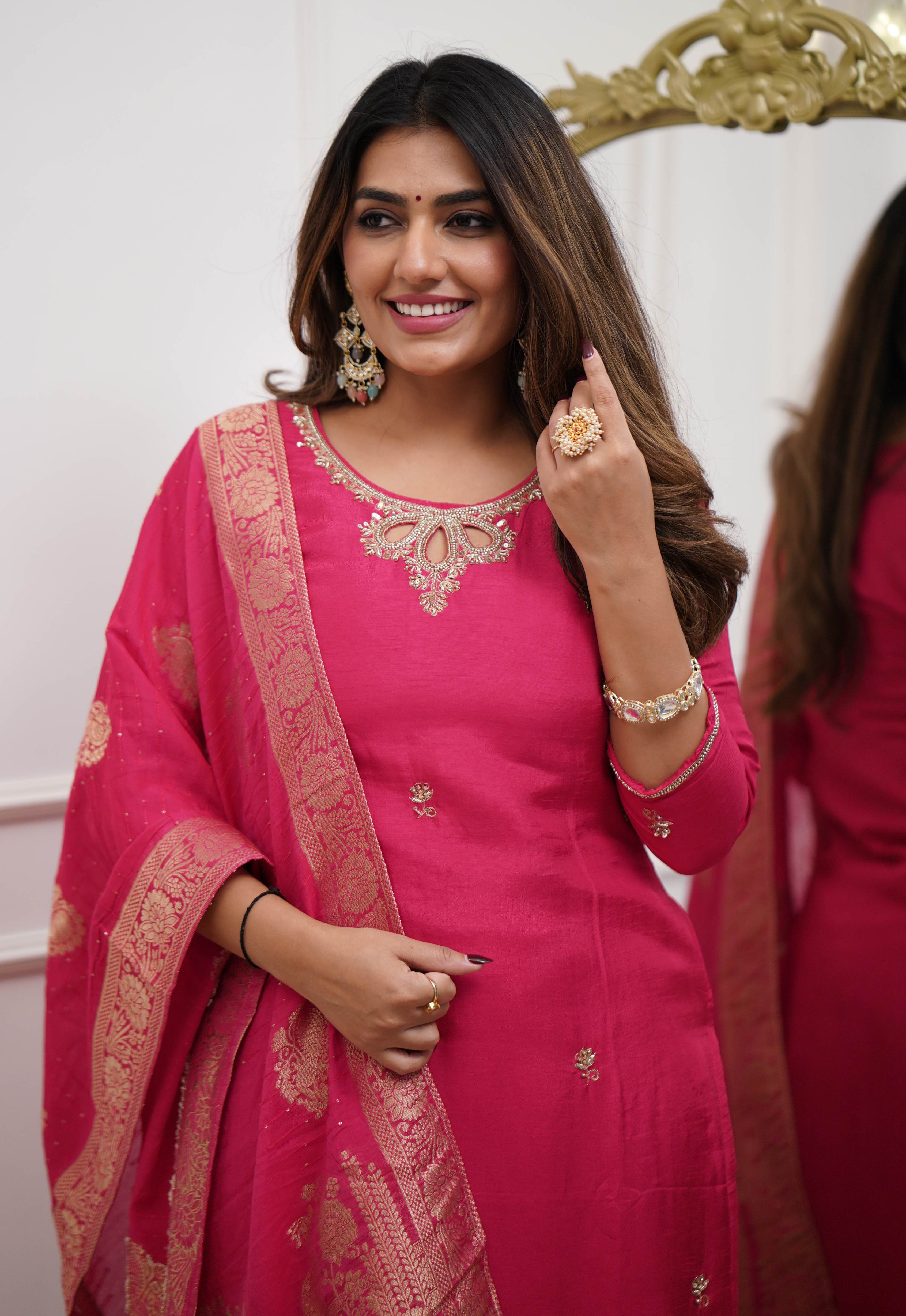 Gajri Kurta Pant Set with Heavy Thread Embroidery Work With Jacquard Woven Dupatta