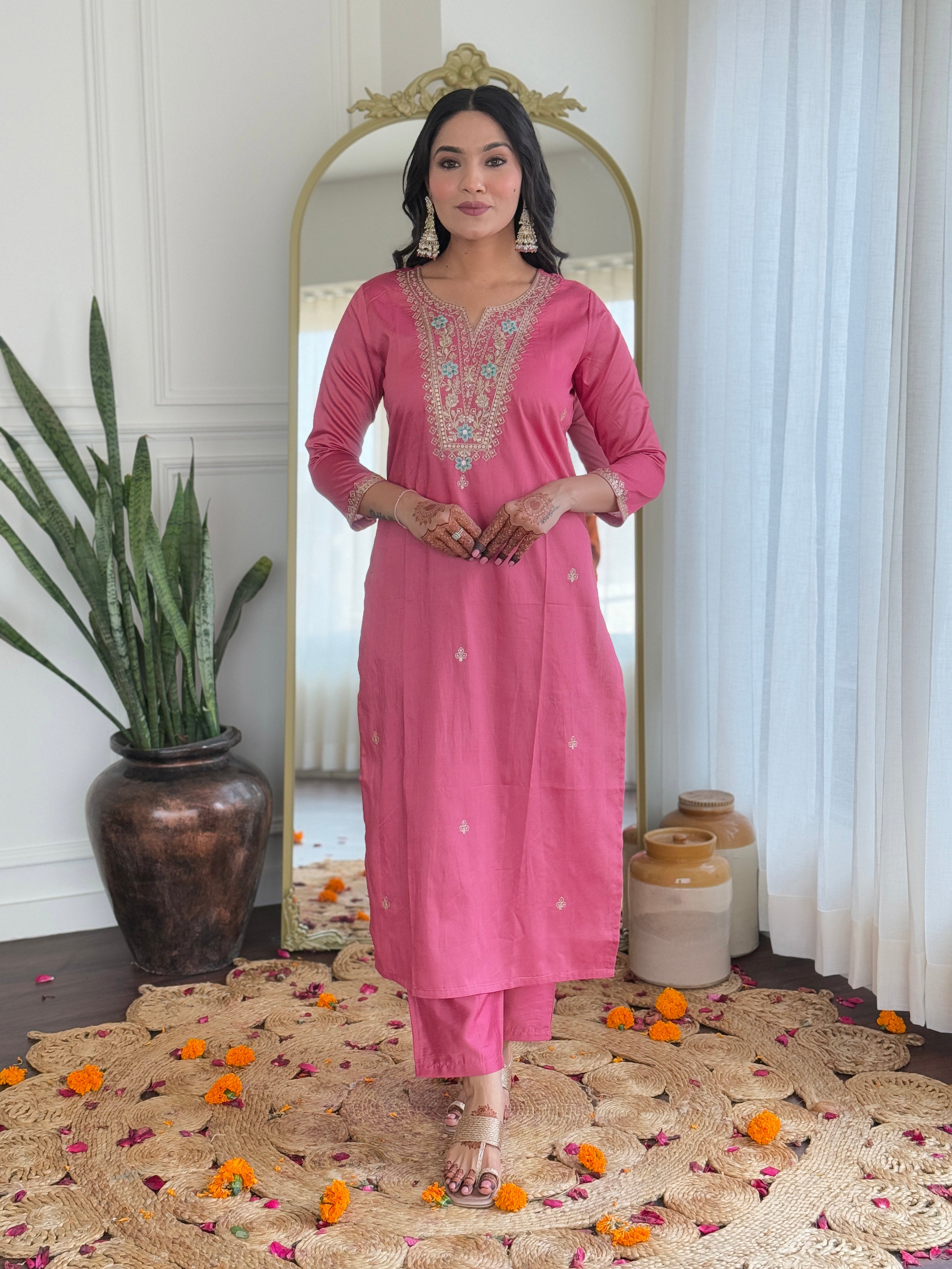 Gajri Viscose Silk Elegant Kurta Pant Set With Embroidery Work