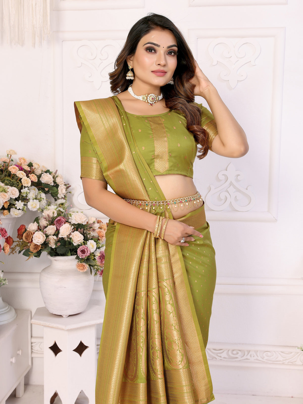 Girlie Woven Jari Designer Soft Silk Saree In Green