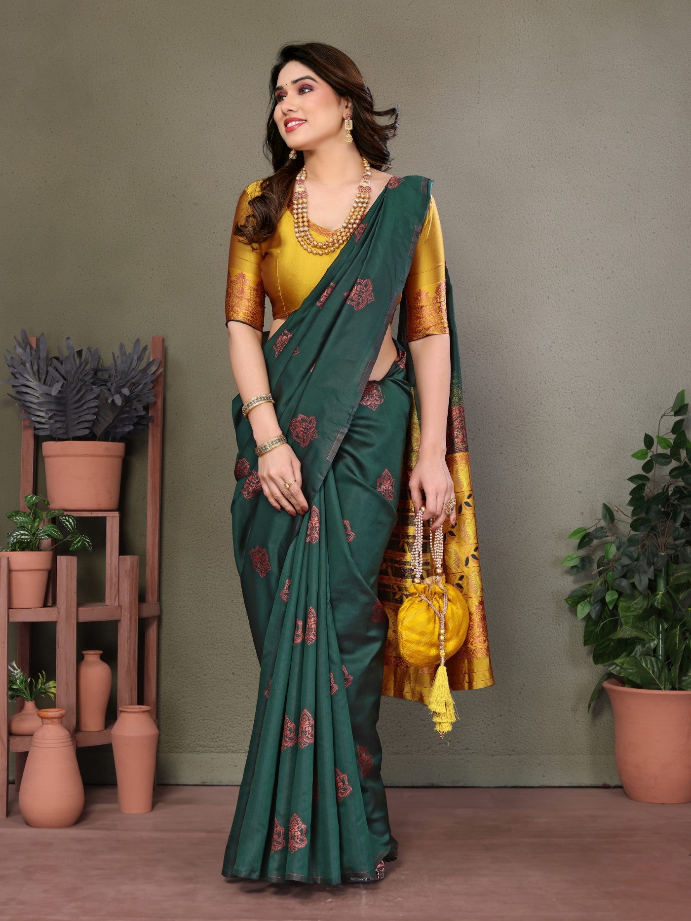 Green Banarasi Silk Saree With Weaving