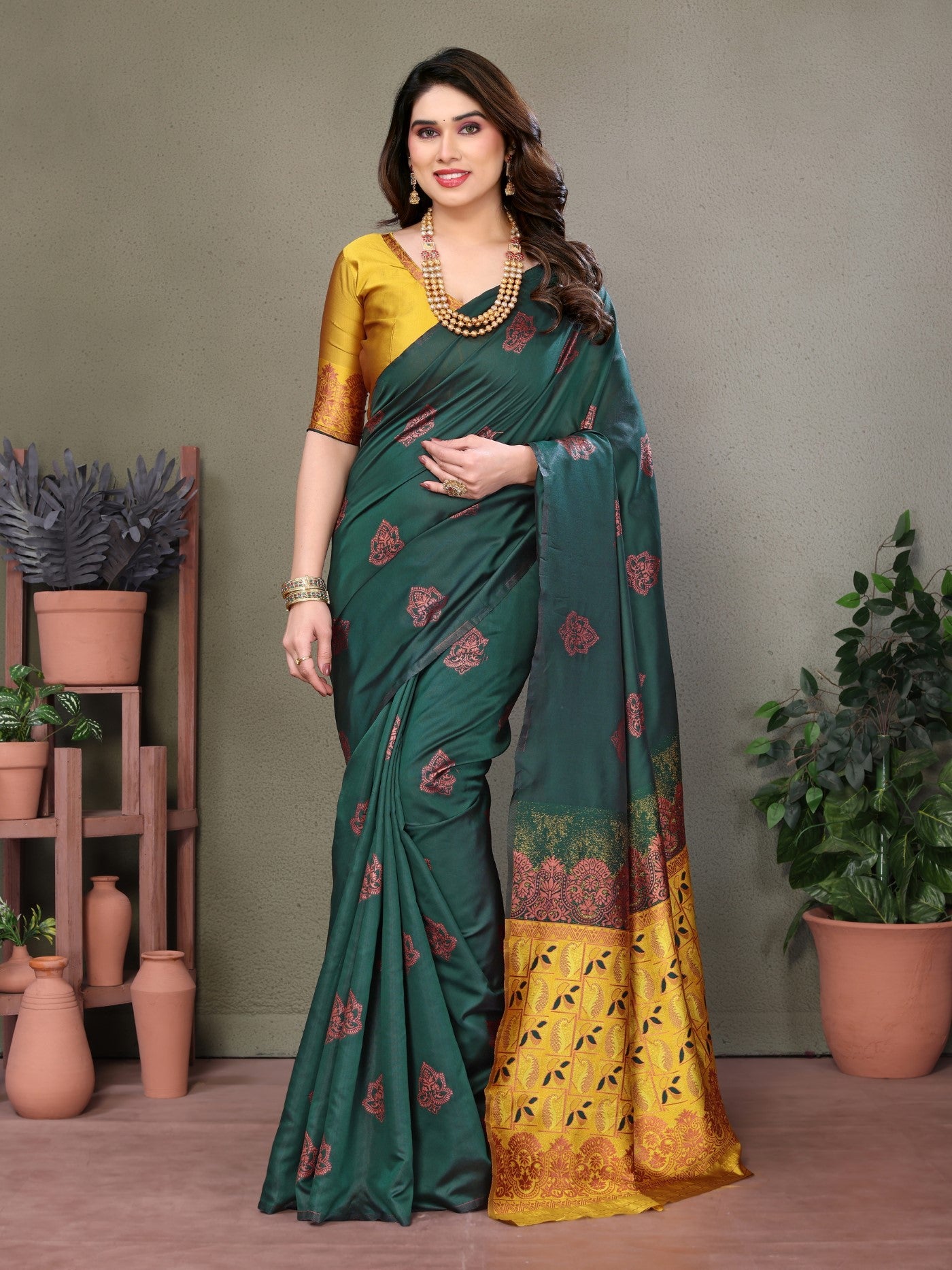 Green Banarasi Silk Saree With Weaving